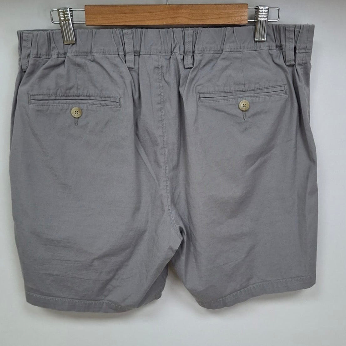 Short Casual J.Crew 🇺🇸 color gris claro talla 34