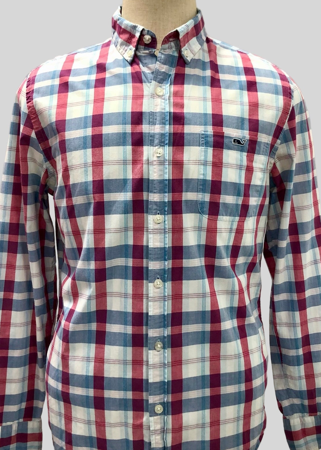 Camisa de botones Vineyard Vines 🐳 de cuadros en color rojo, gris y blanco Talla M Entalle Slim Fit