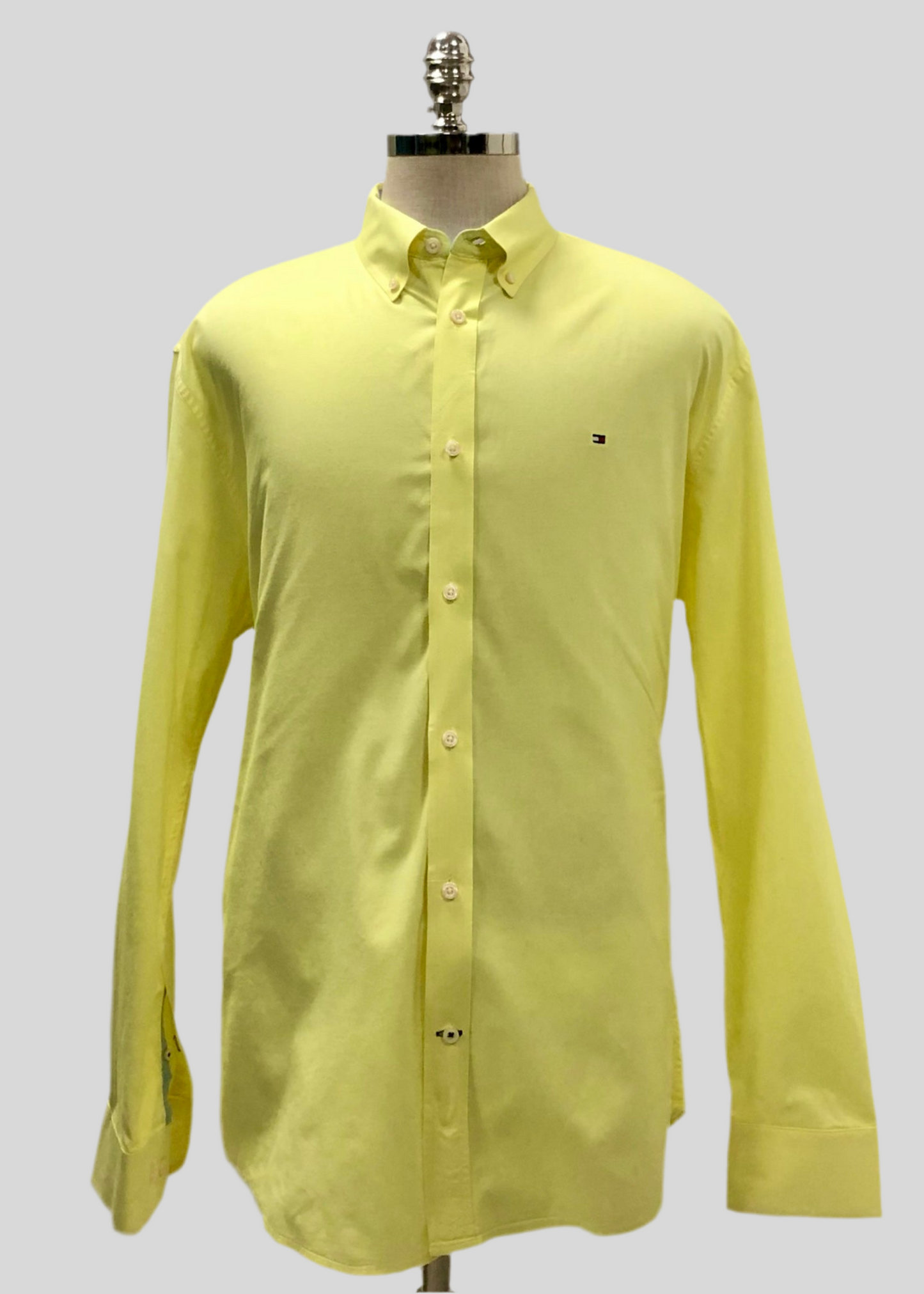 Camisa de botones Tommy Hilfiger 🇺🇸 en color amarillo Talla XL Entalle Custom Fit