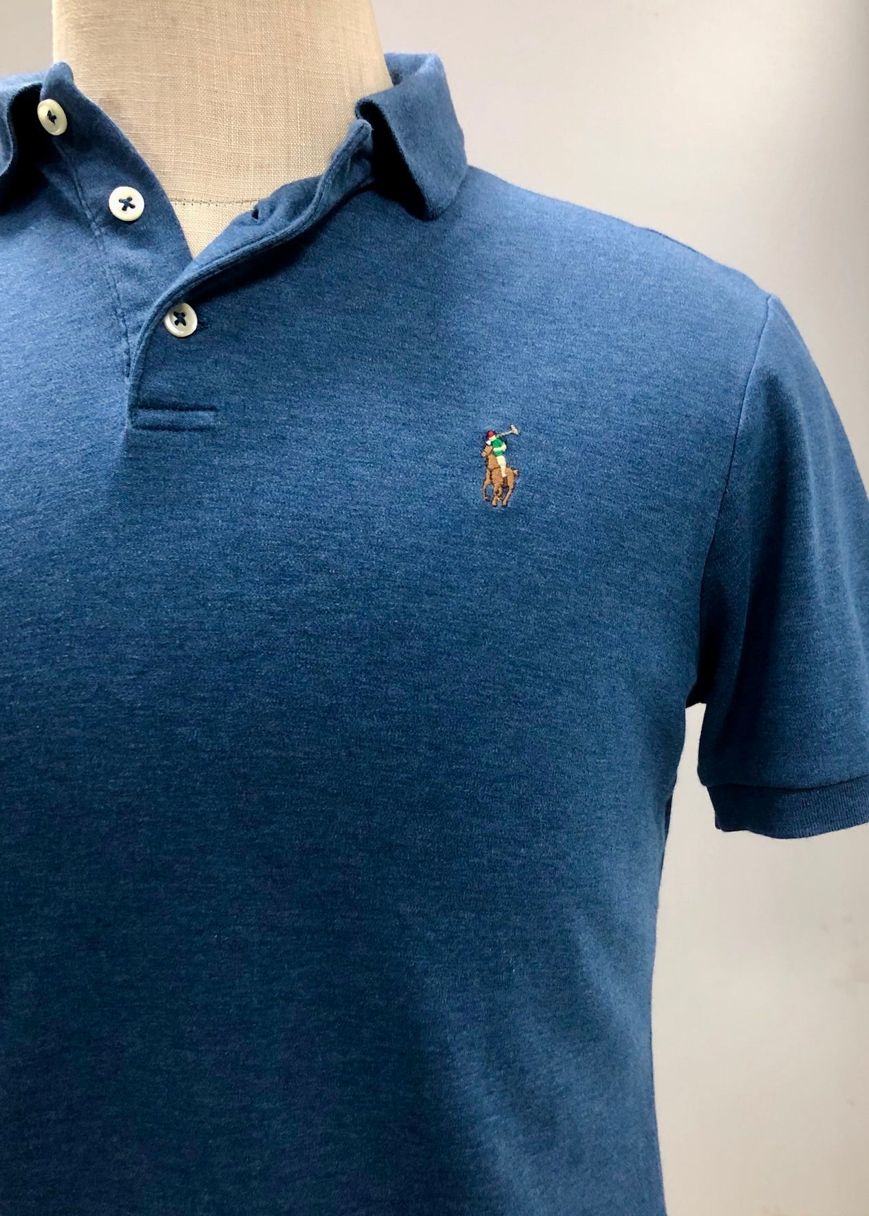 Camiseta Polo Ralph Lauren 🏇🏼 Pima color azul grisáceo Talla S Entalle Clásico