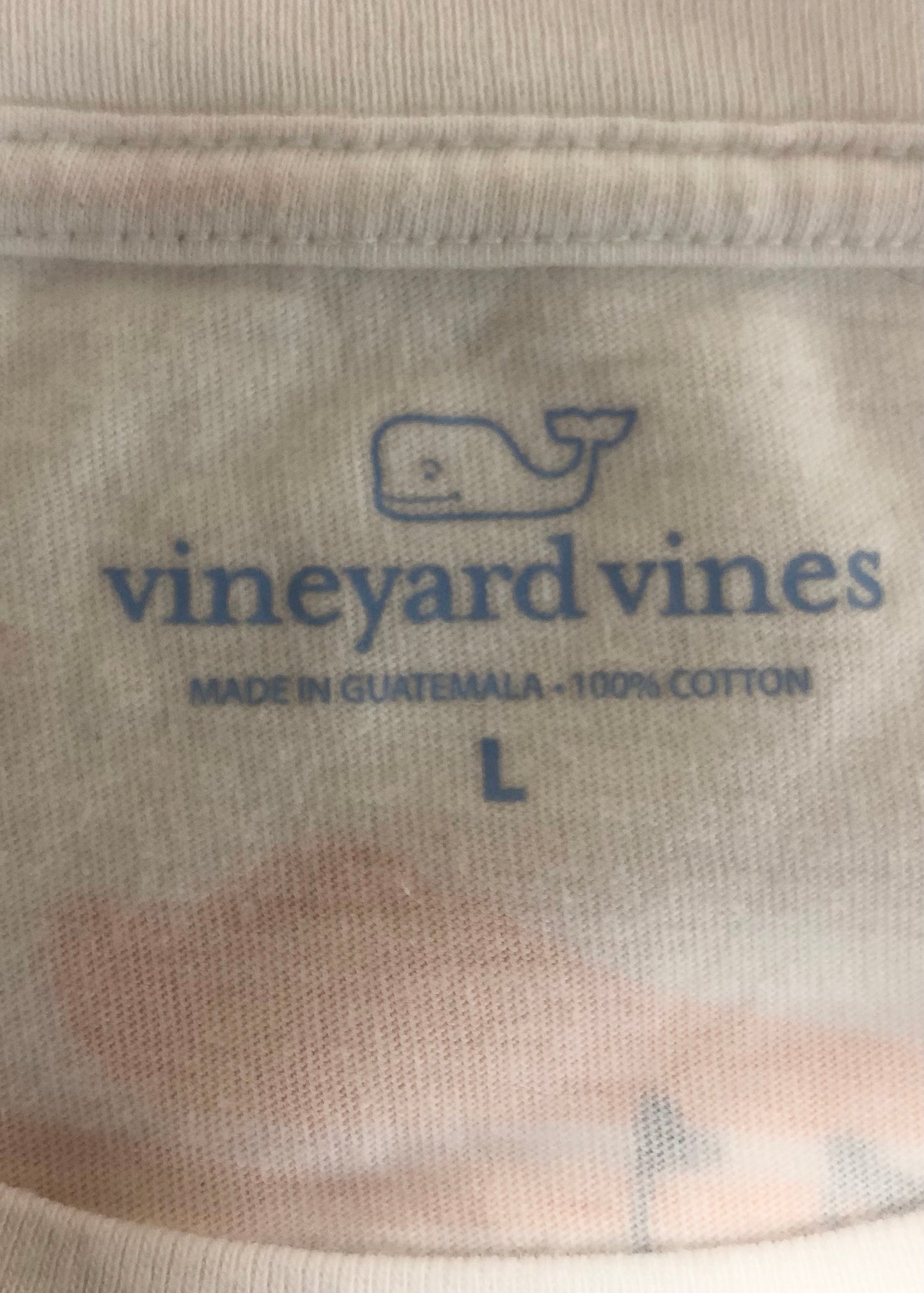 Camiseta cuello redondo Vineyard Vines 🐳 color blanco con Diseño de Tailgate Talla L