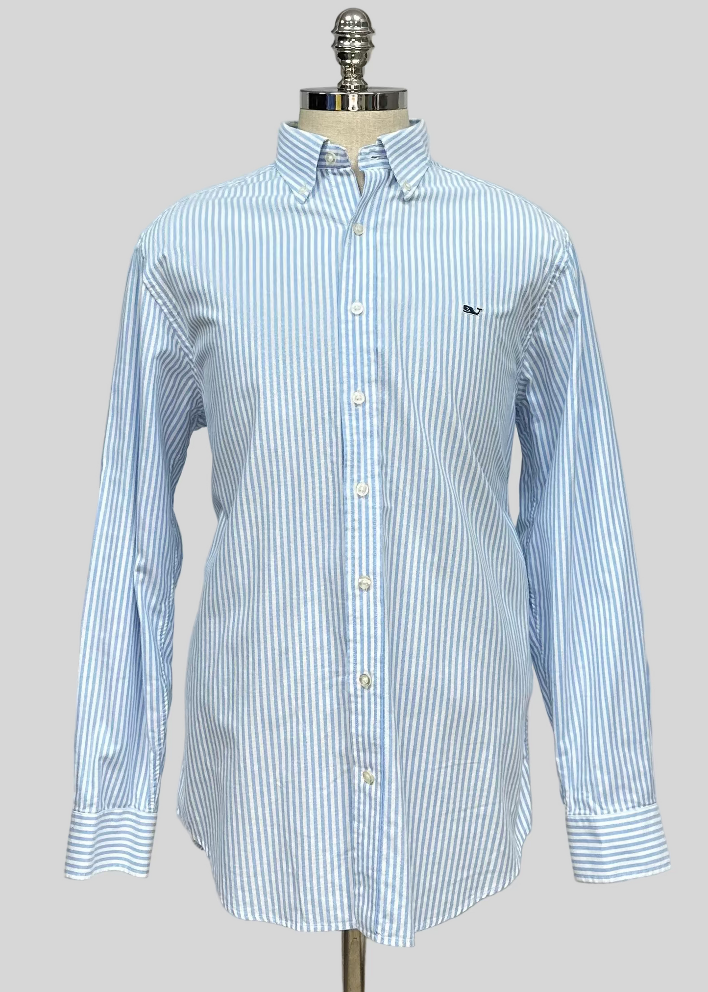 Camisa de botones Vineyard Vines 🐳 con patrón de rayas en color celeste y blanco Talla S Entalle Slim Fit