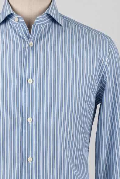 Camisa de botones Ermenegildo Zegna 🇮🇹 de rayas en celeste y blanco Talla M Entalle Regular (ver descripción)
