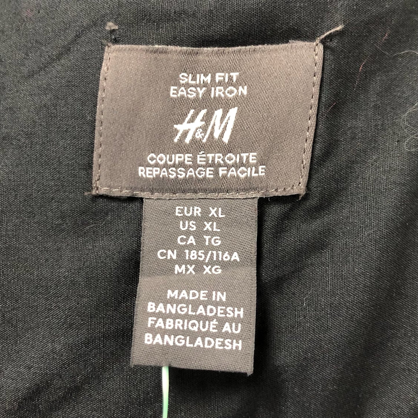 Camisa de botones H&M 🇸🇪 color negro Talla XL Entalle Slim Fit