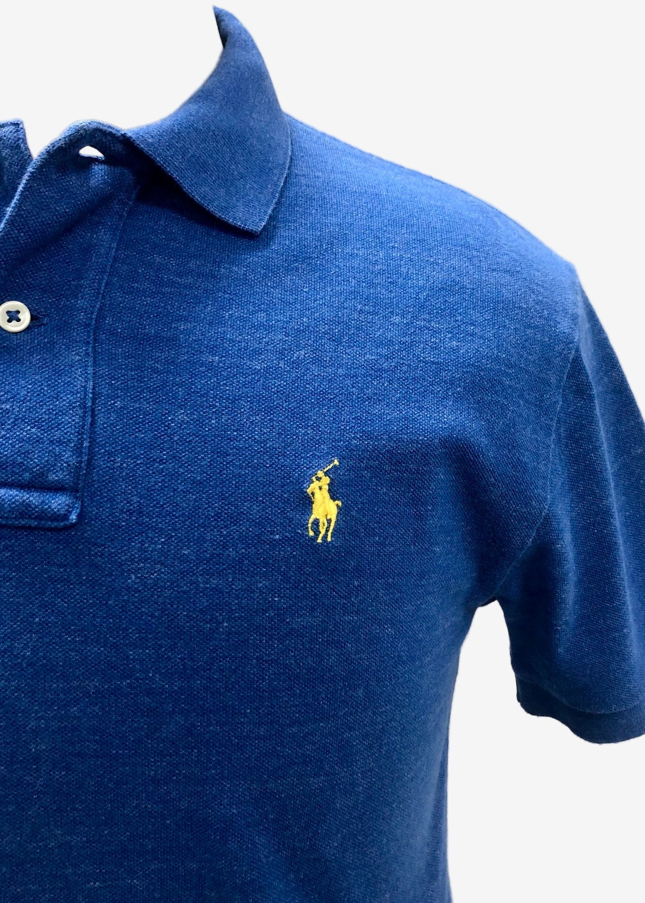 Camiseta Polo Ralph Lauren 🏇🏼 color azul y logo amarillo Talla S Entalle Regular