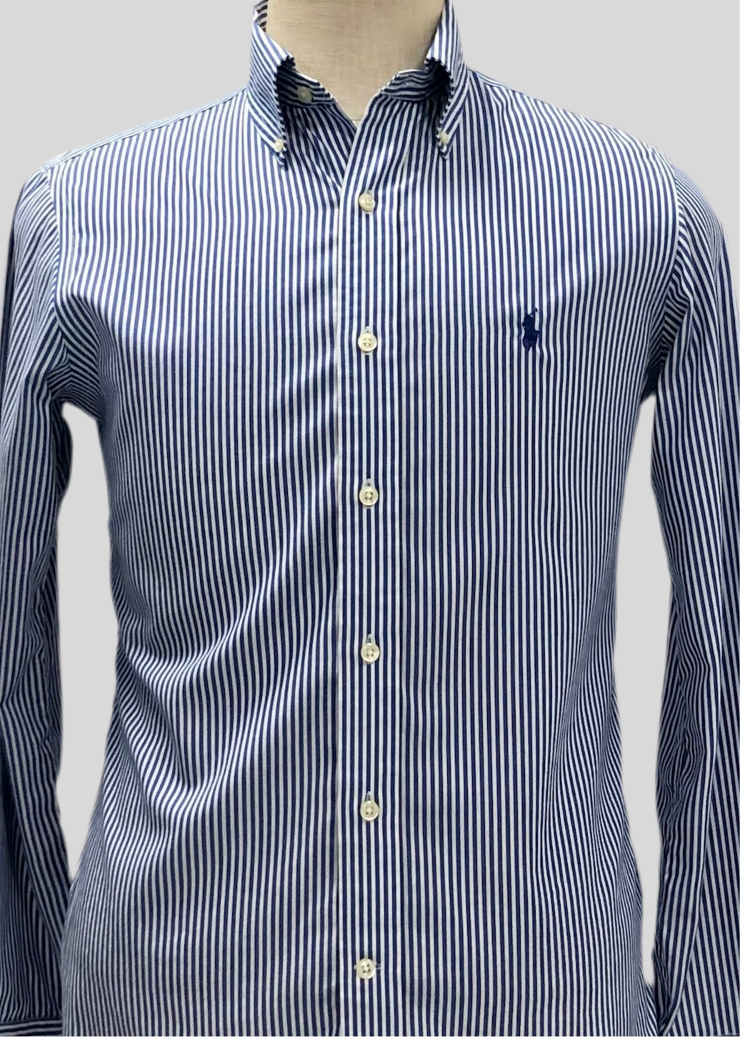 Camisa Polo Ralph Lauren 🏇🏼 con patron de rayas en color azul navy y blanco Talla S Entalle Regular