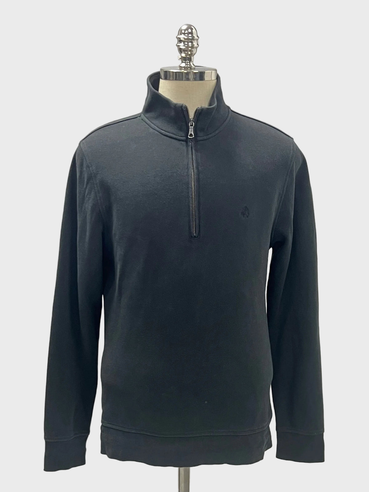 Sueter Jersey Brooks Brothers 🐑 color negro con logo negro Talla L (ver descripción)