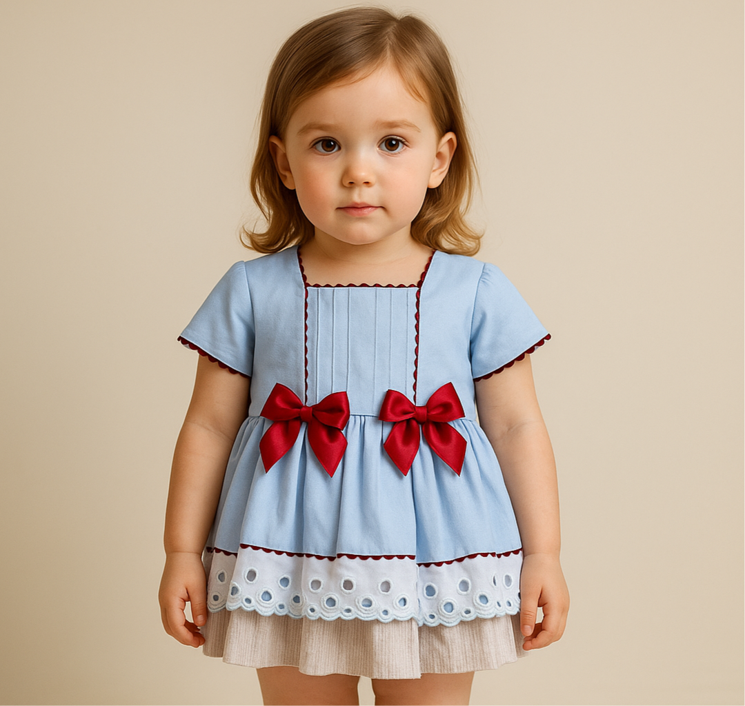 Vestido español de niña Dolce Petit🥀 Color celeste con lazos rojos y bolados crema Talla 4