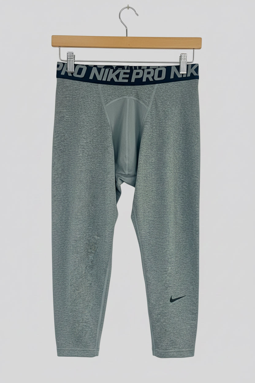 Malla de entrenamiento licra Nike ✔️ Pro Dri-FIT de 3/4 de largo para hombre en Color gris cintura negro Talla XXL