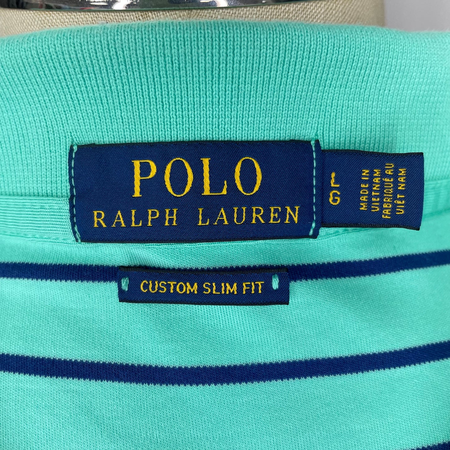 Camiseta Polo Ralph Lauren 🏇🏼color turquesa con patrón de rayas en azul navy Talla L Entalle Custom Slim Fit