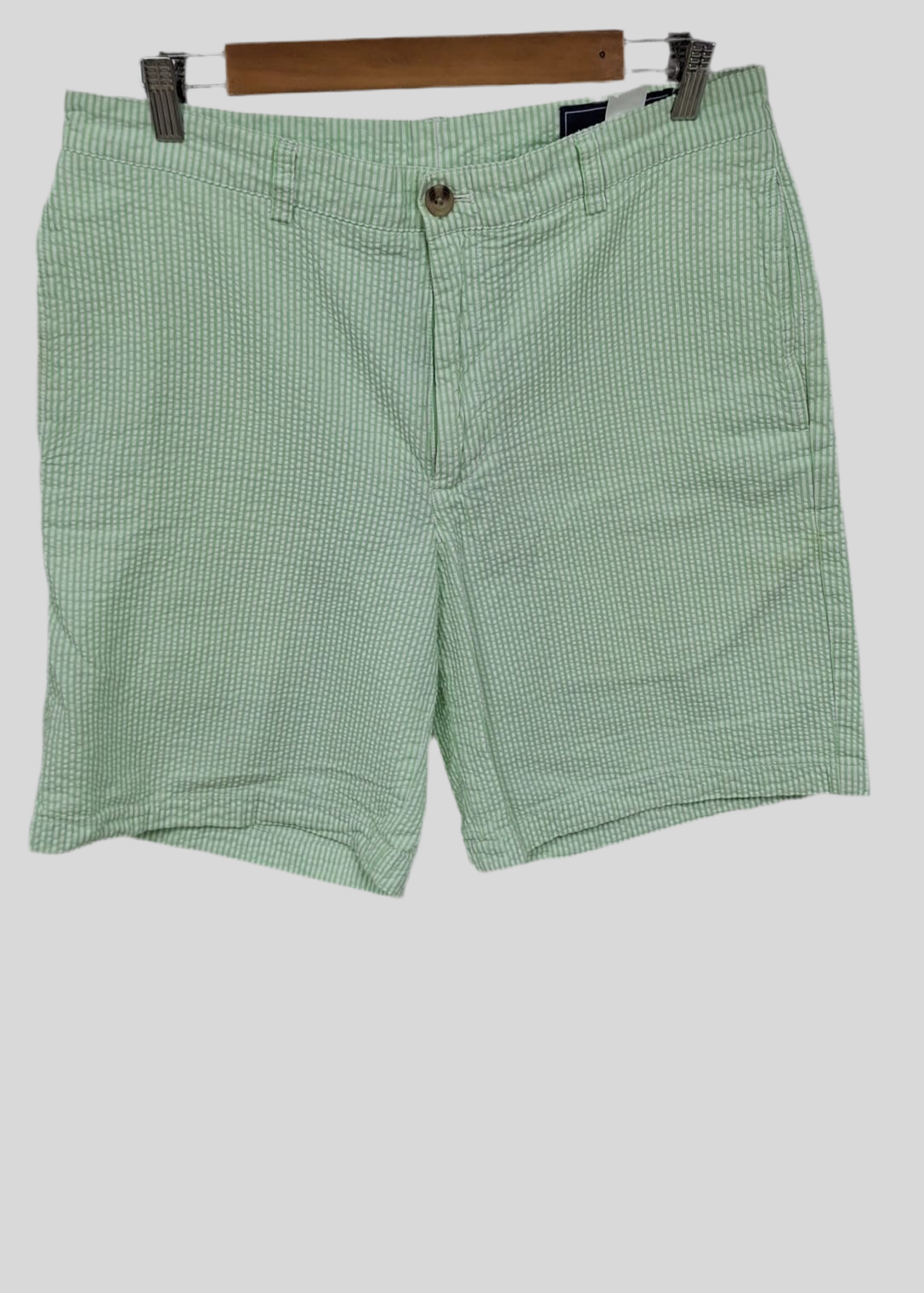 Short Casual Brooks Brothers 🐑  Tela a seersucker con patron de rayas en color verde y blanco talla 33