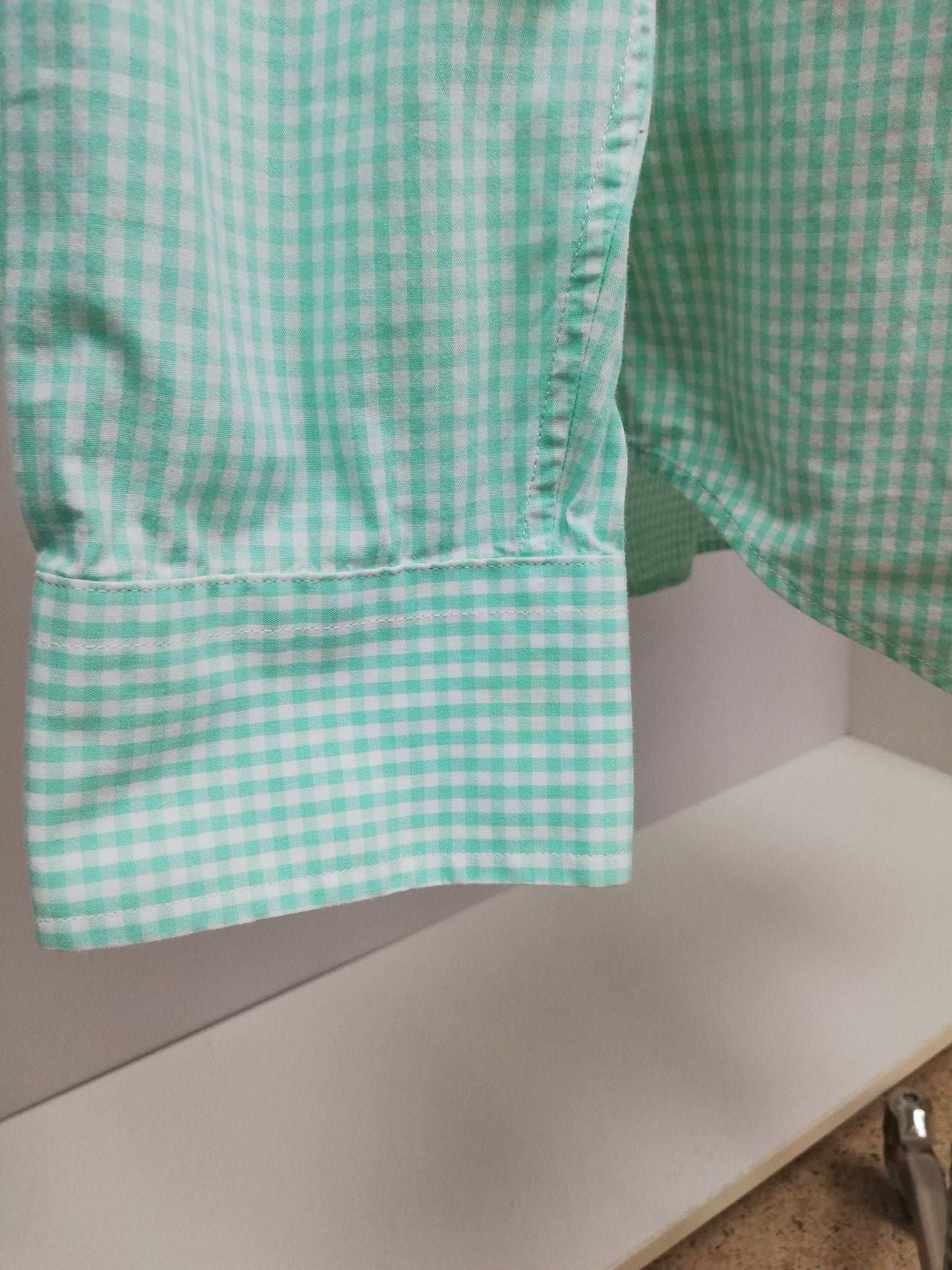 Camisa de botones Vineyard Vines 🐳 con patrón de cuadros gingham en color turquesa claro y blanco Talla M Entalle Slim Fit (ver descripción)