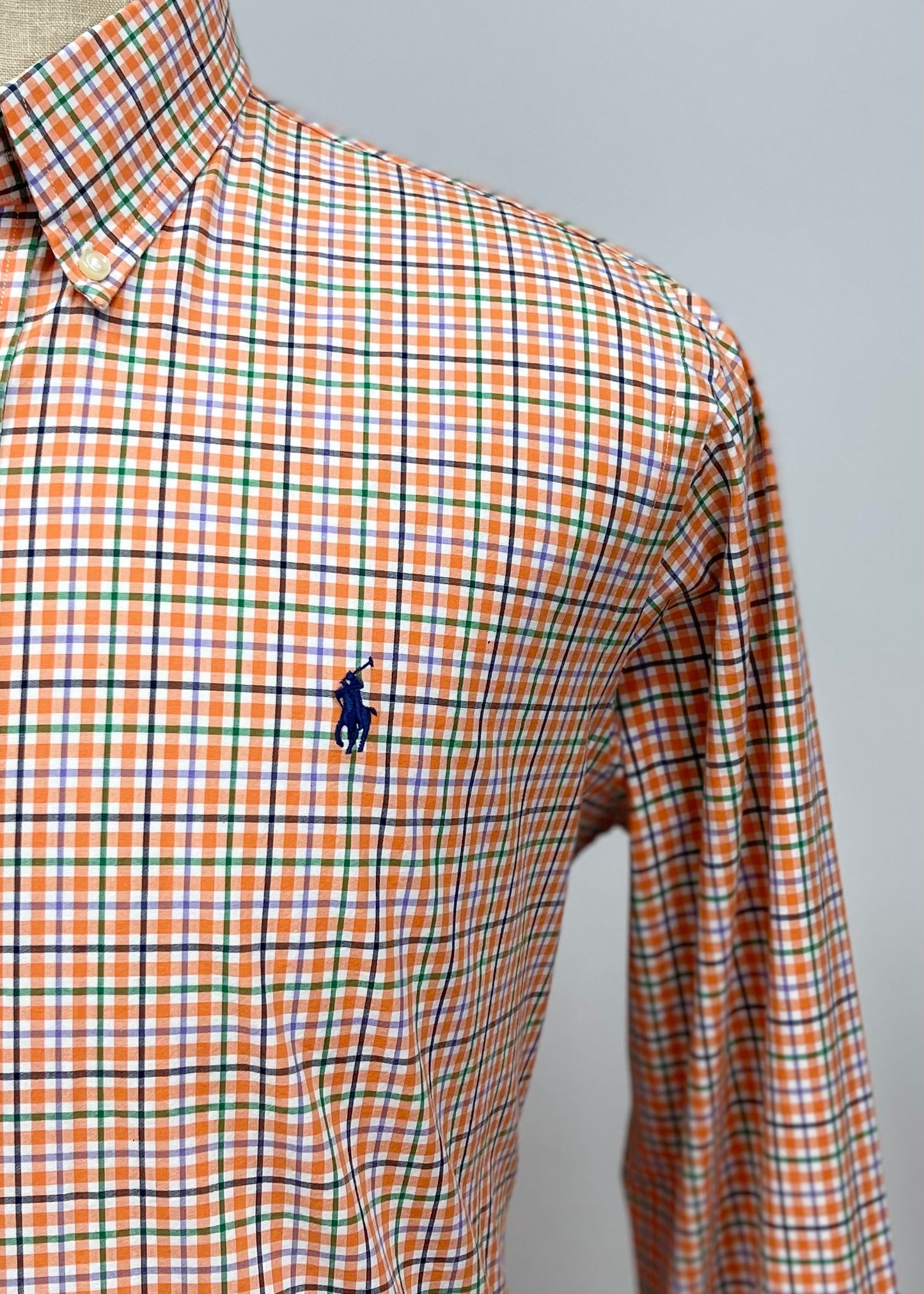 Camisa Polo Ralph Lauren 🏇🏼 color blanco con patrón de cuadros naranja, verde y azul Talla L Entalle Clásico