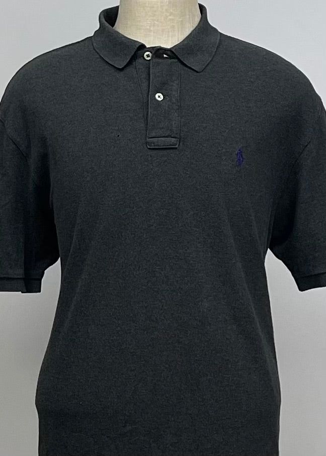 Camiseta Polo Ralph Lauren 🏇🏼 color gris oscuro Talla XL Entalle Regular