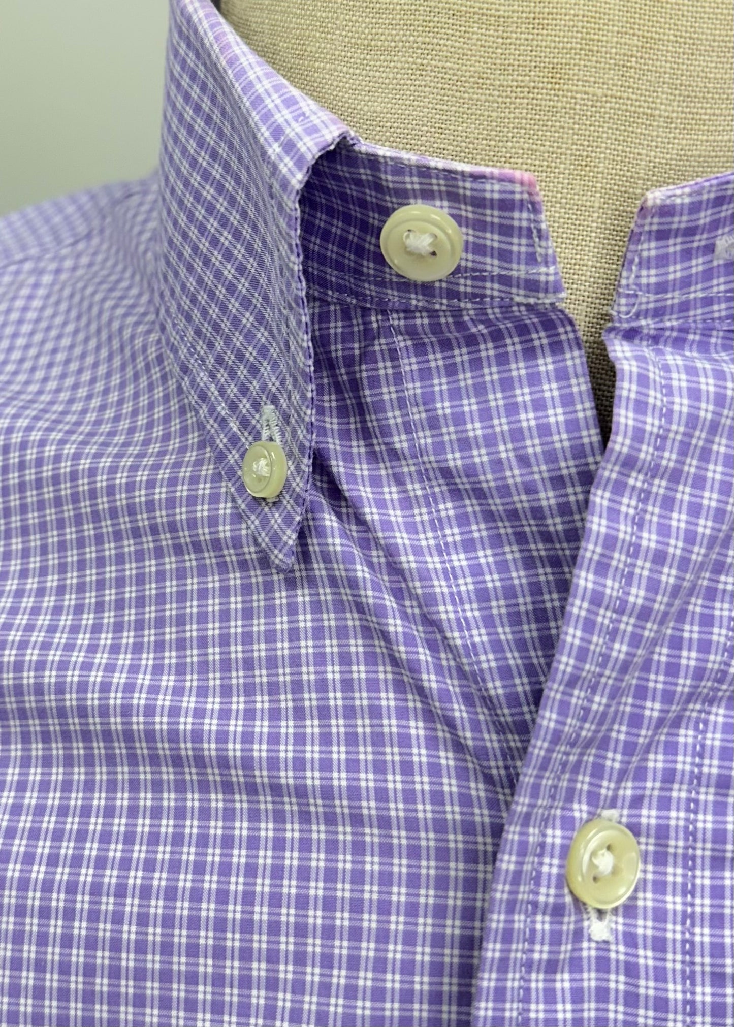 Camisa Polo Ralph Lauren 🏇🏼 con patron de cuadros dinos morado y blanco Talla S Entalle Regular (ver descripción)