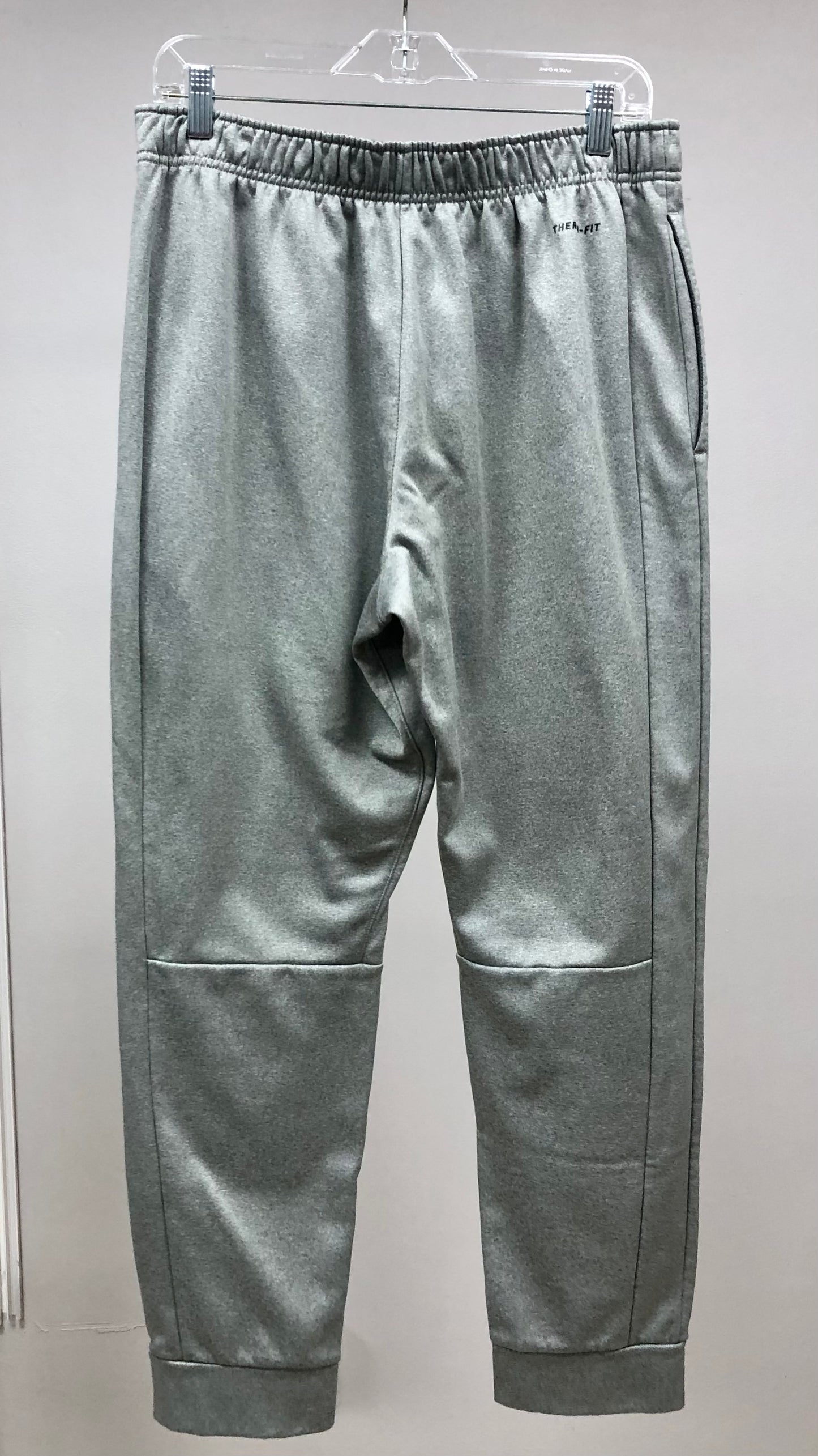 Pantalon Jogger marca Nike ✔️ color gris degradado Talla L