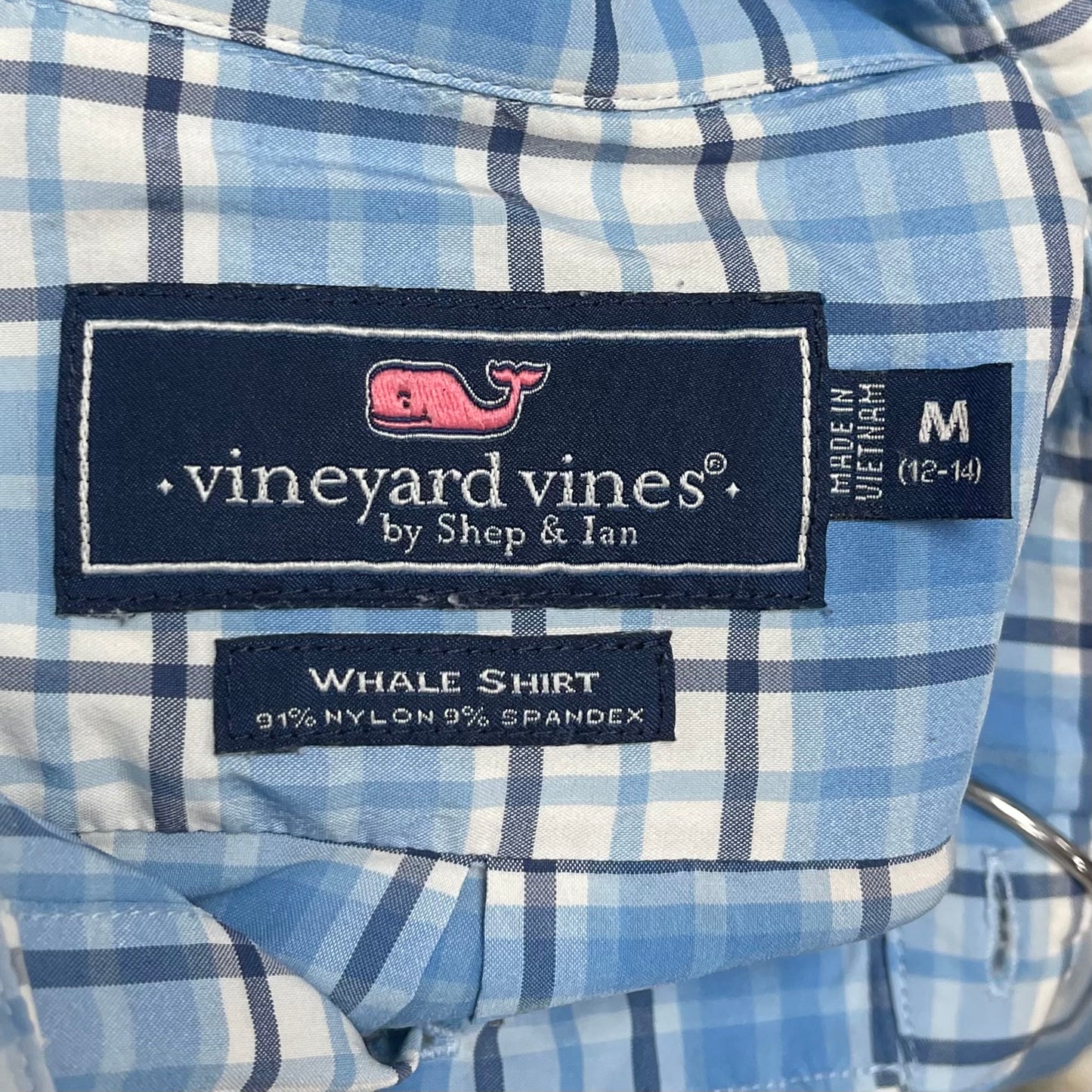 Camisa de niño Vineyard Vines 🐳 con patrón de cuadros en color celeste, azul y blanco Talla M de niño Entalle Regular