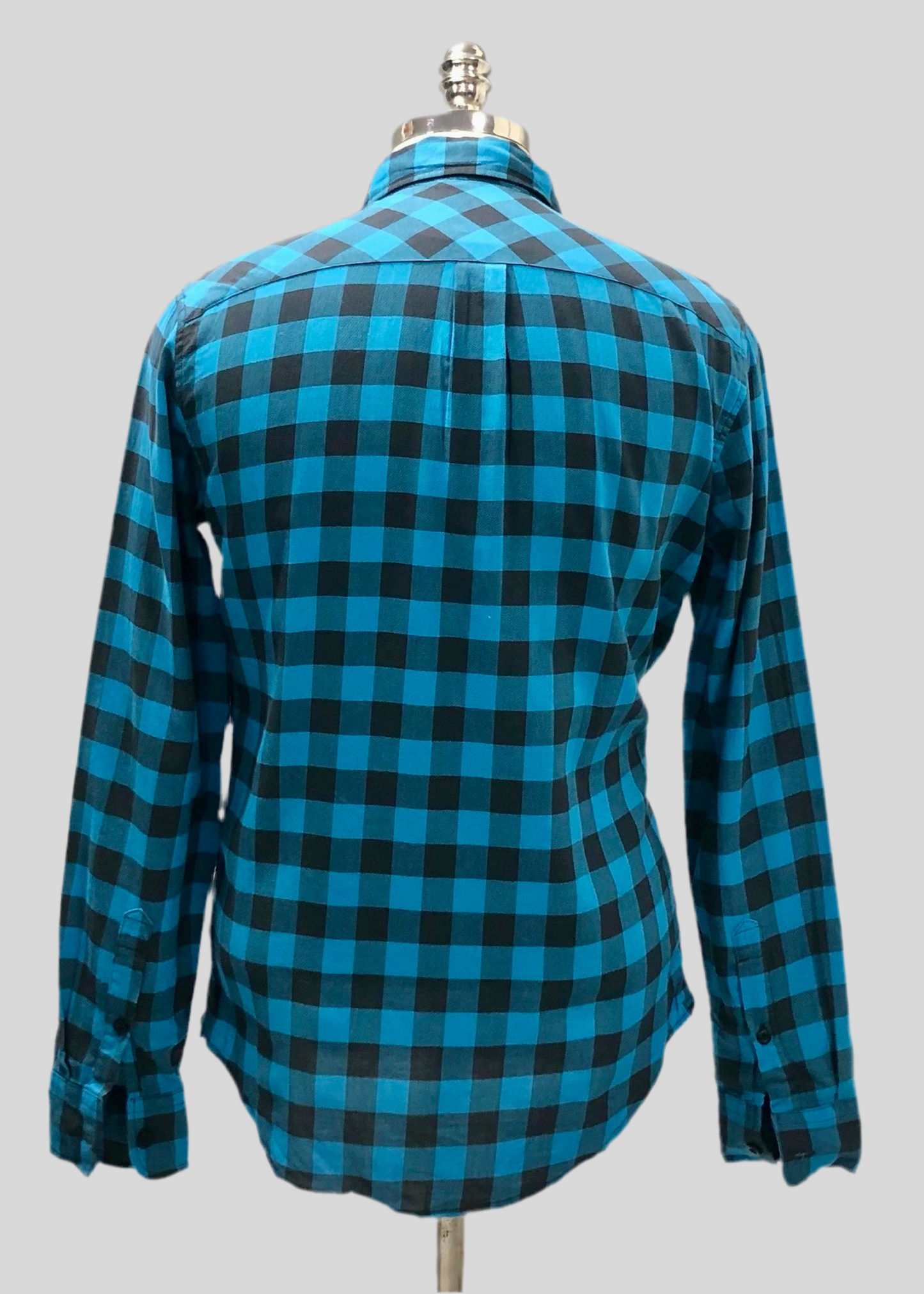 Camisa de botones American Eagle 🦅 de cuadros en color turquesa y negro Talla S Entalle Clásico