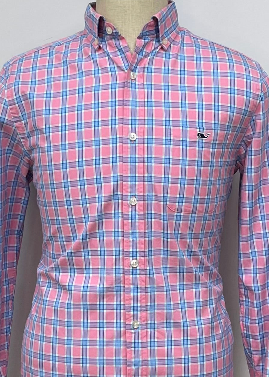 Camisa de botones Vineyard Vines 🐳 color rosado de cuadros en color azul y celeste Talla S Entalle Clásico