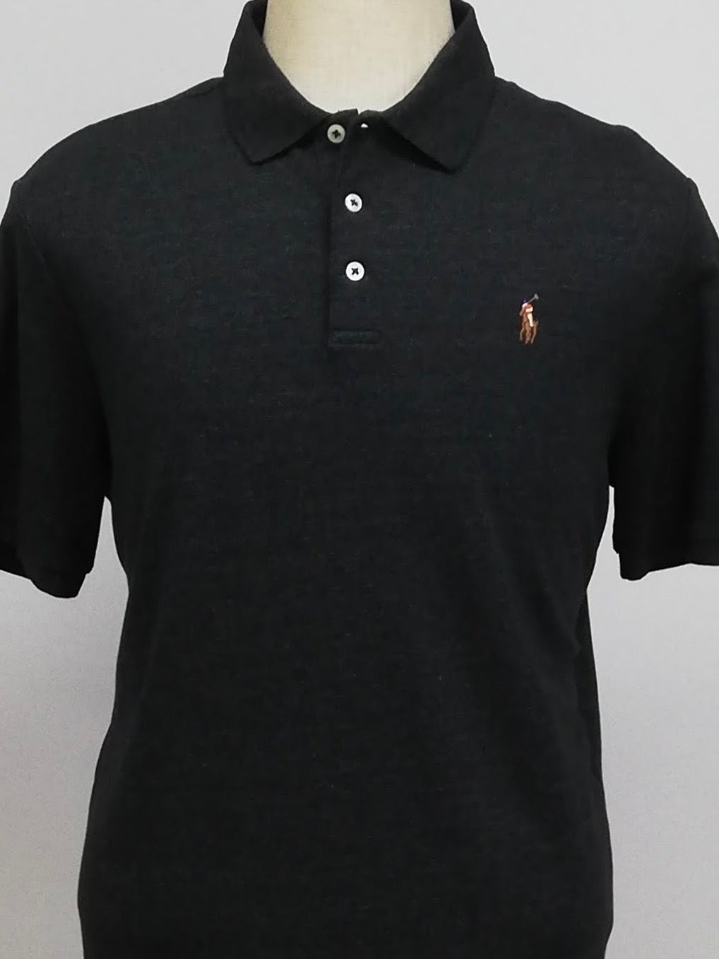 Camiseta Polo Ralph Lauren 🏇🏼color gris oscuro Talla L Entalle Clásico