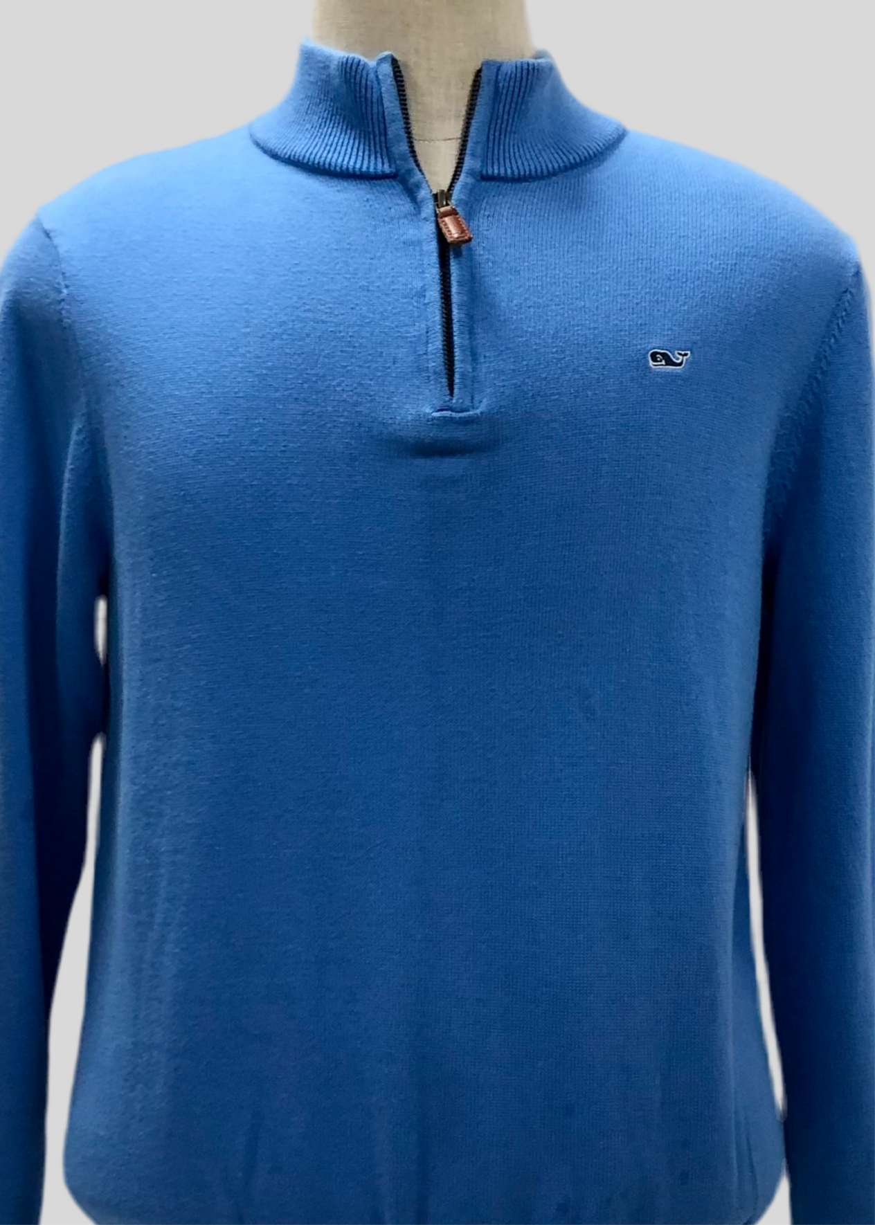 Sueter Jersey Vineyard Vines 🐳 color azul con logo azul navy Tela algodón Pima Talla S