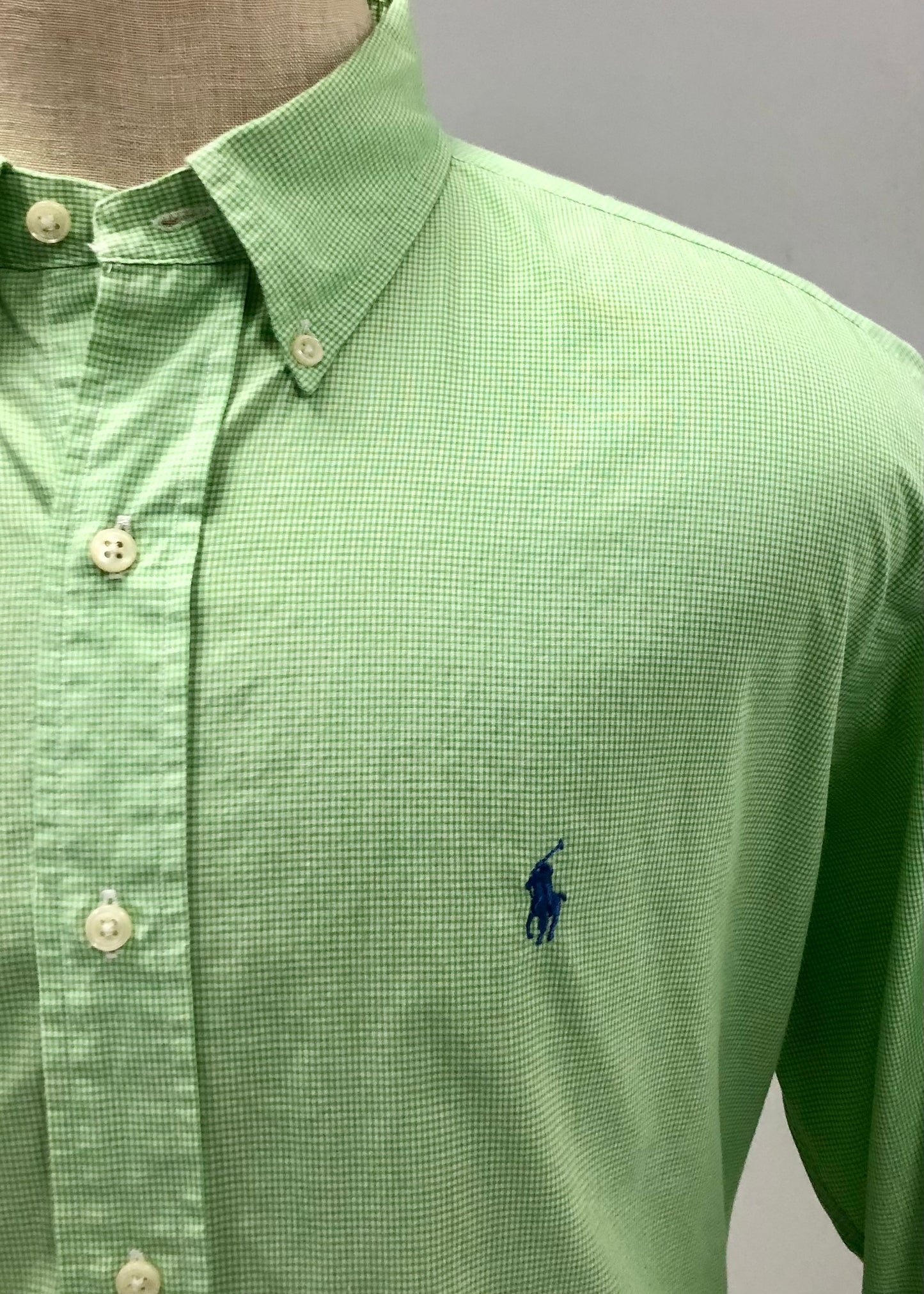 Camisa Polo Ralph Lauren 🏇🏼 con patron de cuadros finos en verde y blanco Talla XL Entalle Regular