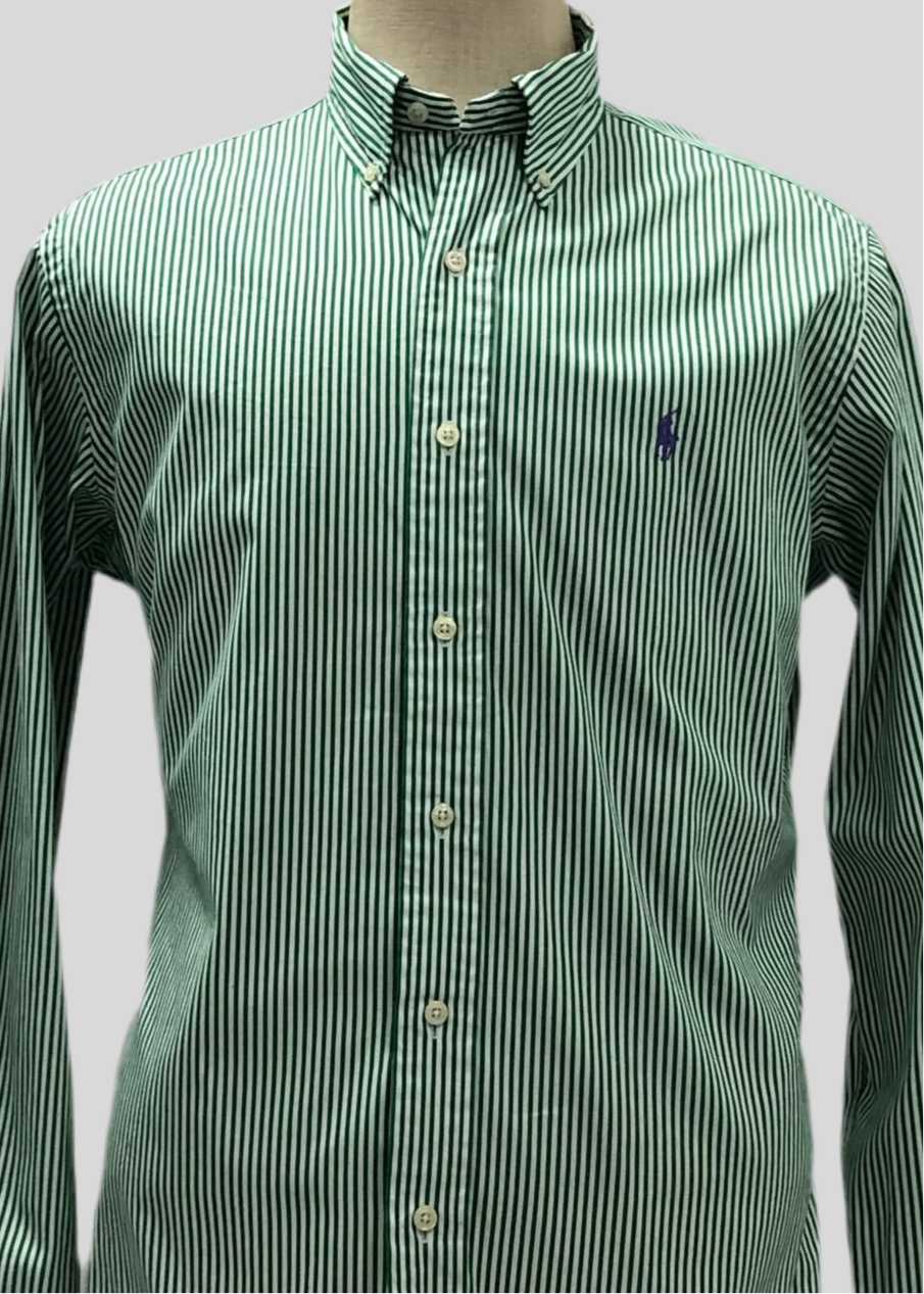 Camisa Polo Ralph Lauren 🏇🏼 con patron de rayas en color verde oscuro y blanco Talla M Entalle Clásico
