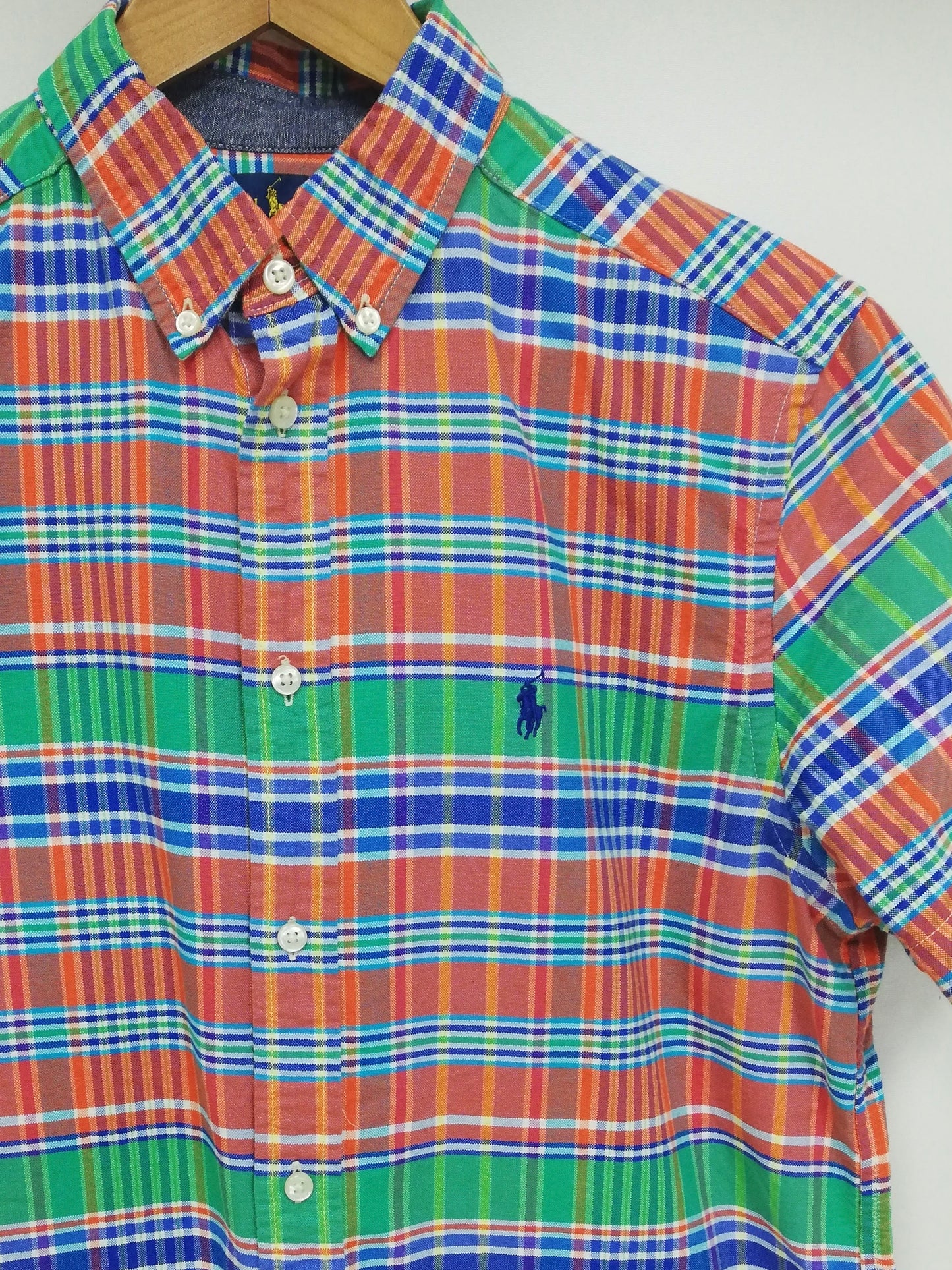 Camisa Polo Ralph Lauren 🏇🏼 color patron de cuadros en naranja, azul, verde y blanco Talla XL (18) de niño Entalle Regular