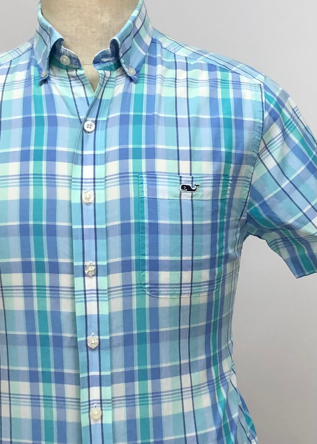 Camisa Vineyard Vines 🐳 con patrón de cuadros tartán en color celeste, turquesa y blanco Talla S Entalle Slim Fit