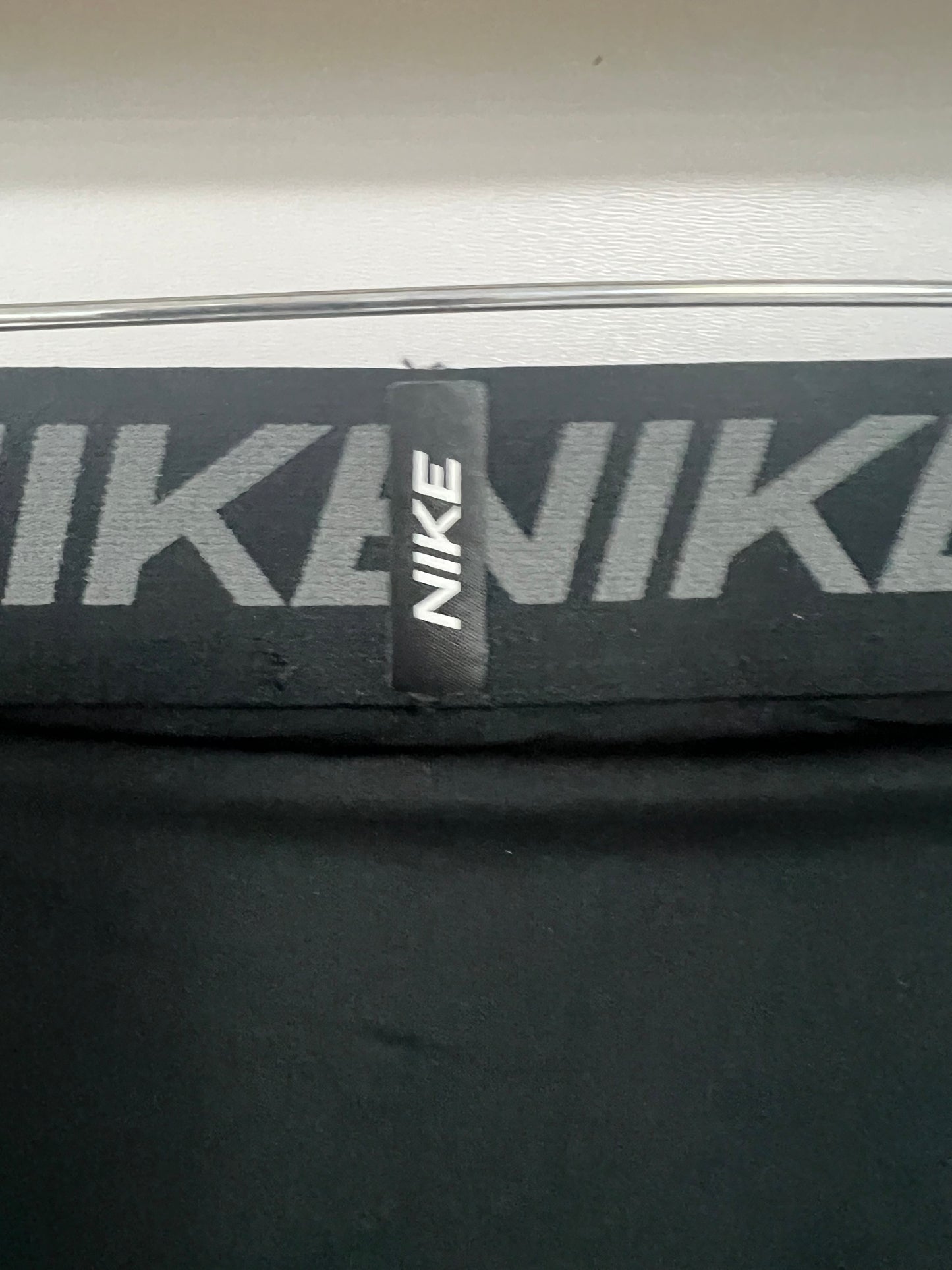 Malla de entrenamiento licra Nike ✔️ Pro Dri-FIT para hombre en Color negro y logo en blanco Talla L
