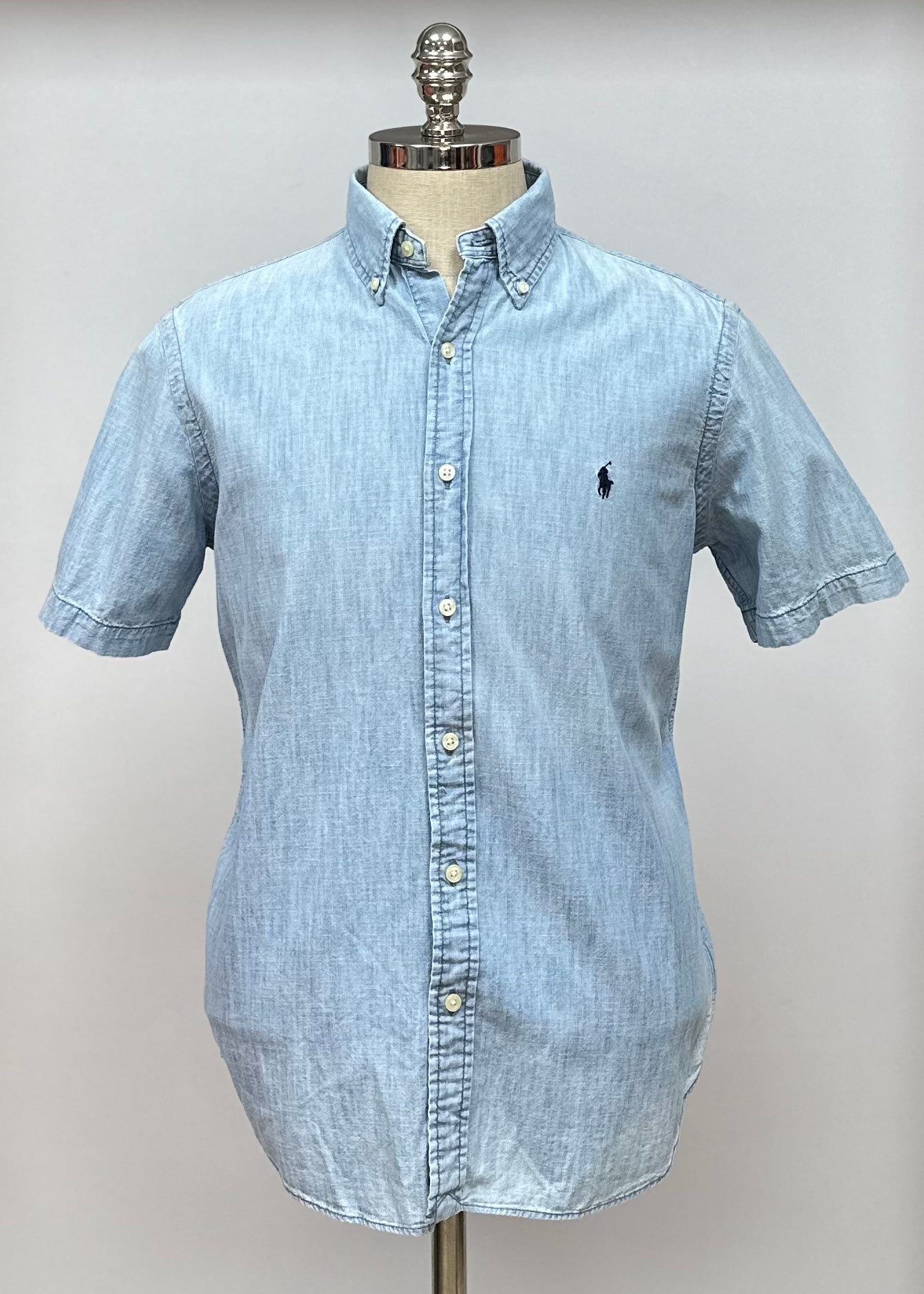 Camisa de botones Polo Ralph Lauren 🏇🏼 de jeans en color Celeste y logo en azul Talla M Entalle Clásico