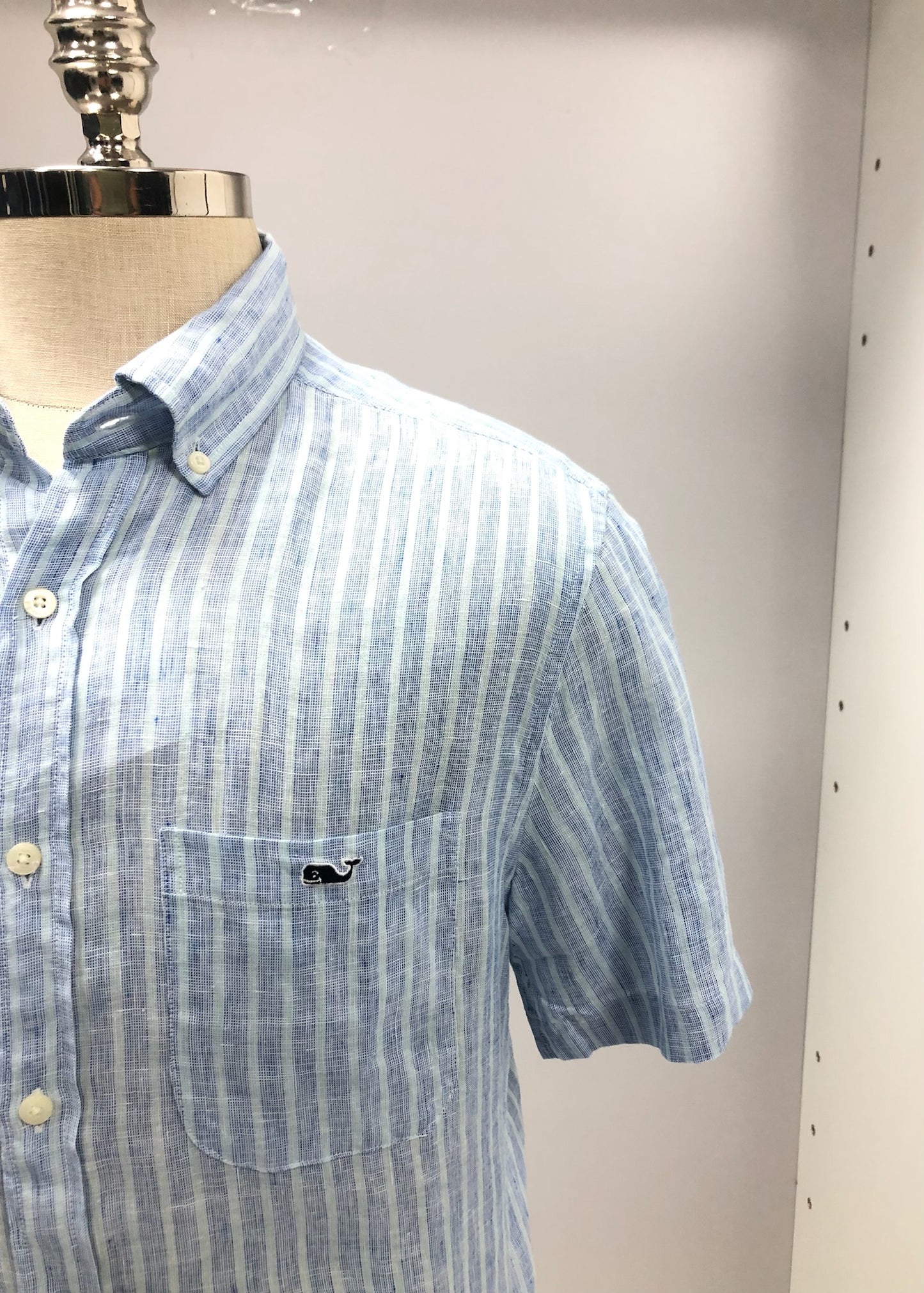 Camisa de lino Vineyard Vines 🐳 de rayas en color celeste y azul Talla M Entalle Clásico