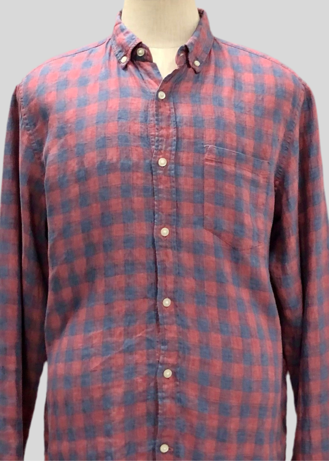 Camisa de botones Banana Republic de lino cuadros en color rojo y azul grisáceo Talla L Entalle Regular