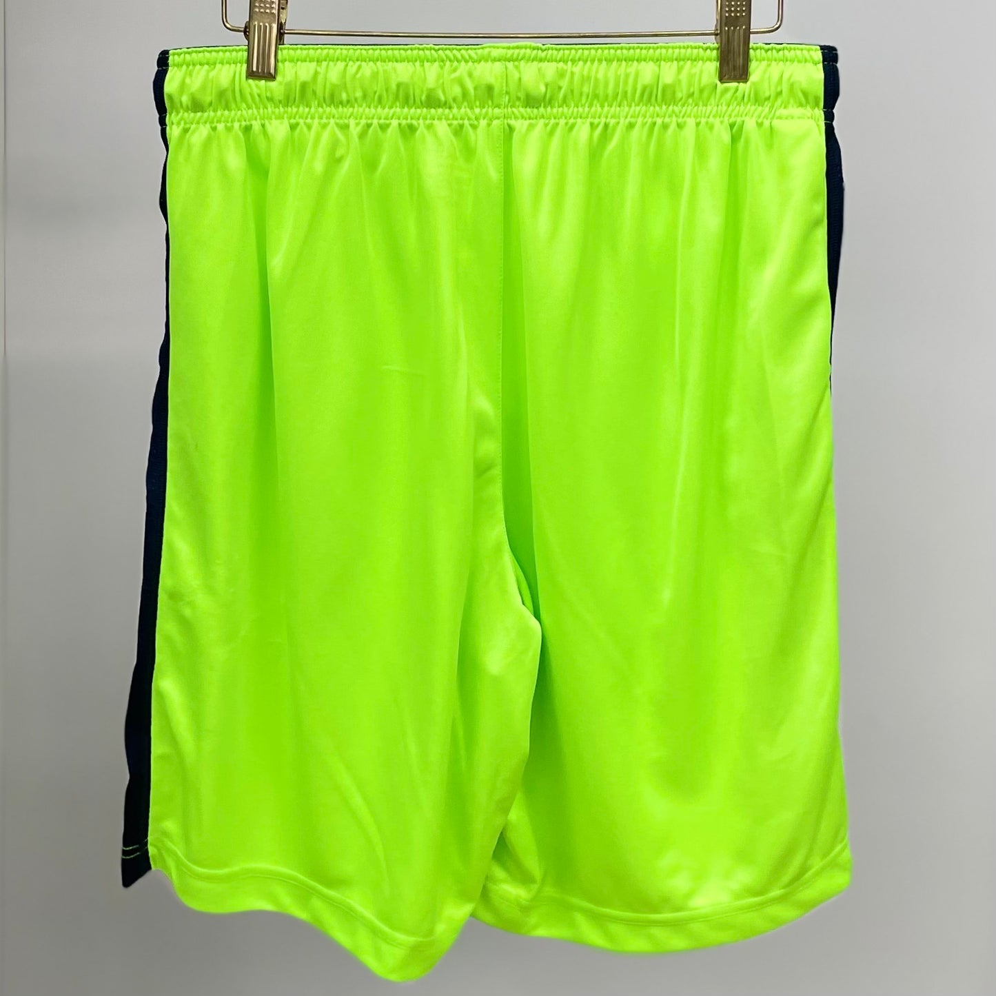 Short Deportivo Polo Ralph Lauren 🏇 Tela performance color verde neón talla M