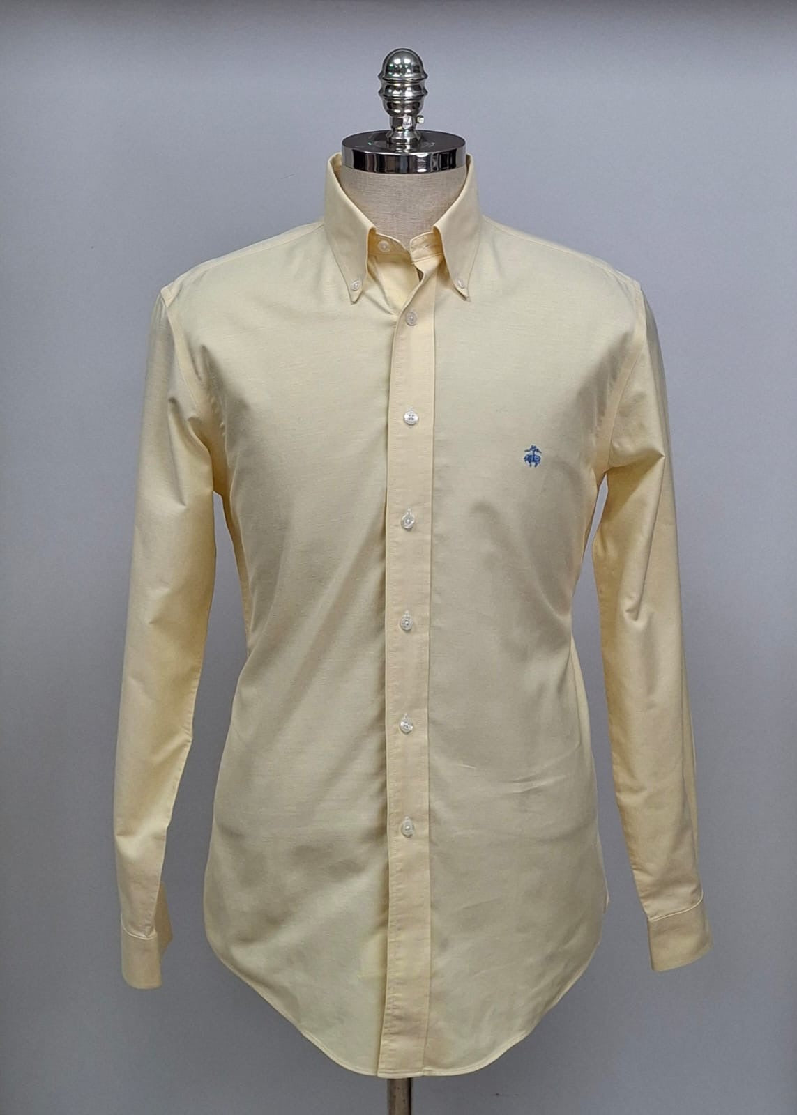 Camisa Brooks Brothers 🐑 color amarillo claro tornasol Talla M Entalle Regular