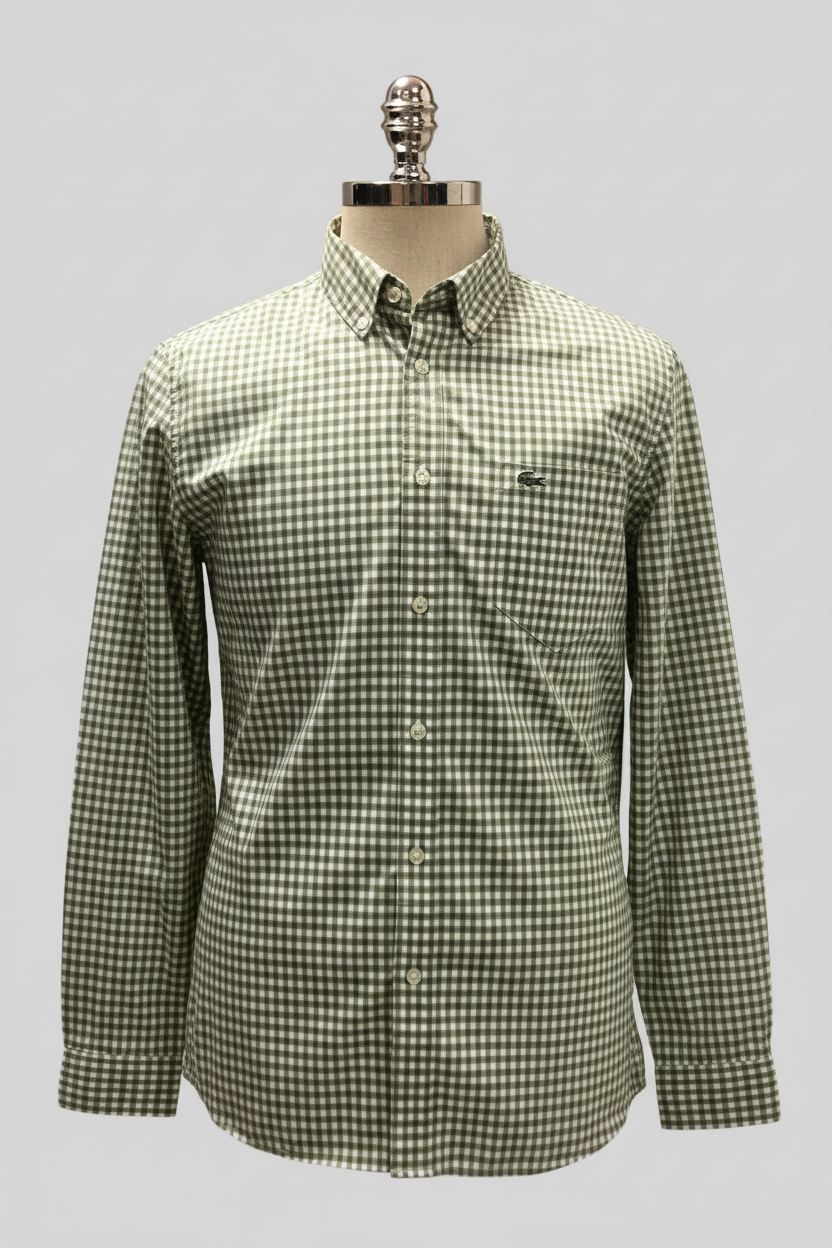 Camisa de botones Lacoste 🐊 de cuadros gingham en color verde claro y blanco Talla M Entalle Regular