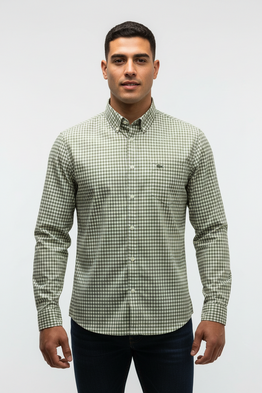 Camisa de botones Lacoste 🐊 de cuadros gingham en color verde claro y blanco Talla M Entalle Regular