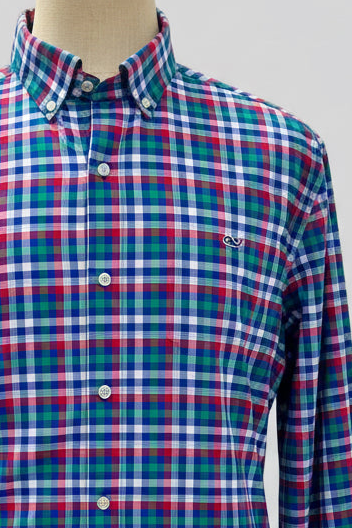 Camisa de botones Vineyard Vines 🐳 Performance de cuadros en color verde, azul, rojo y blanco Talla XL Entalle Regular