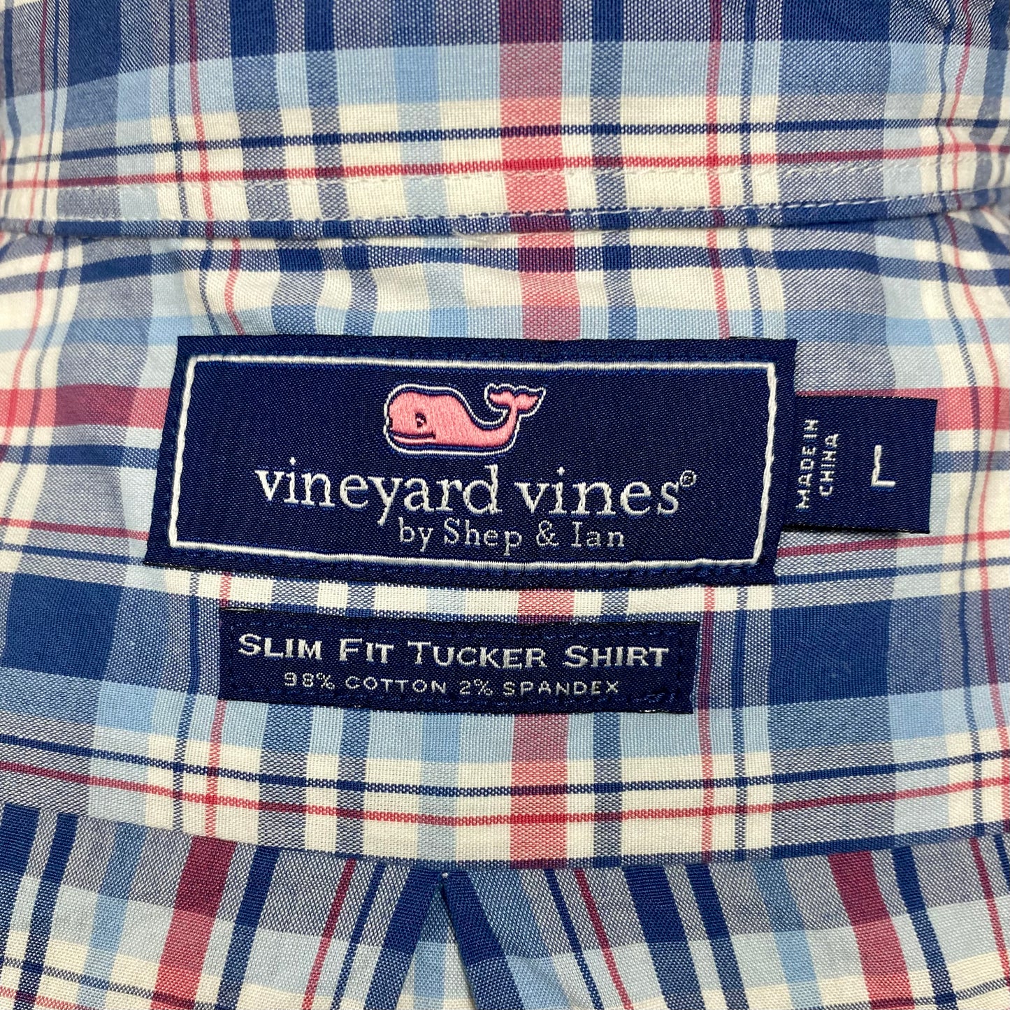 Camisa de botones Vineyard Vines 🐳 color blanco de cuadros en color rojo y azul Talla L Entalle Slim Fit