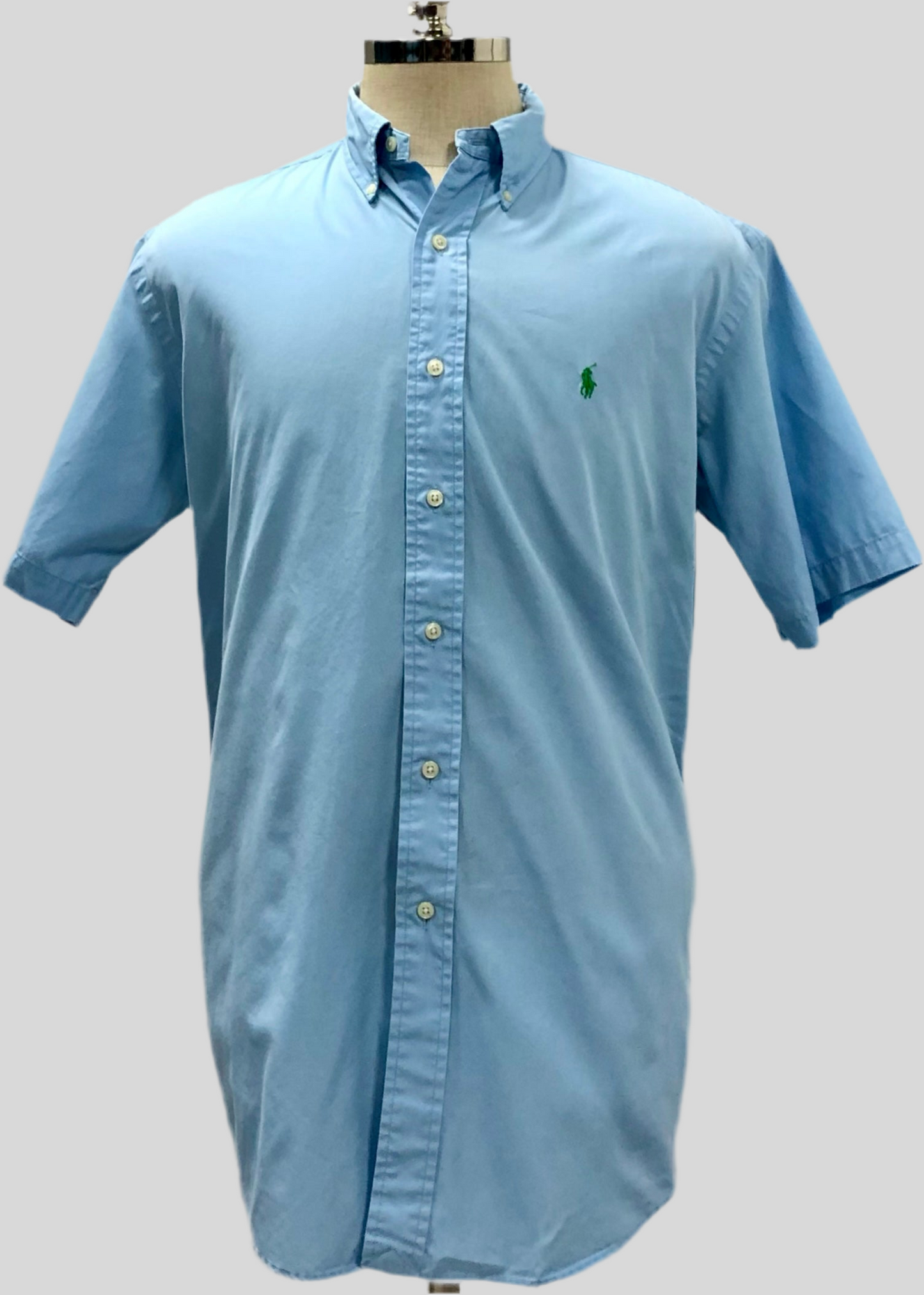Camisa de botones Polo Ralph Lauren 🏇🏼 Color celeste Talla M Entalle Clásico