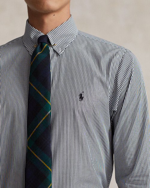 Camisa Polo Ralph Lauren 🏇🏼 color blanco con patron de rayas finas en color negro Talla L Entalle Regular
