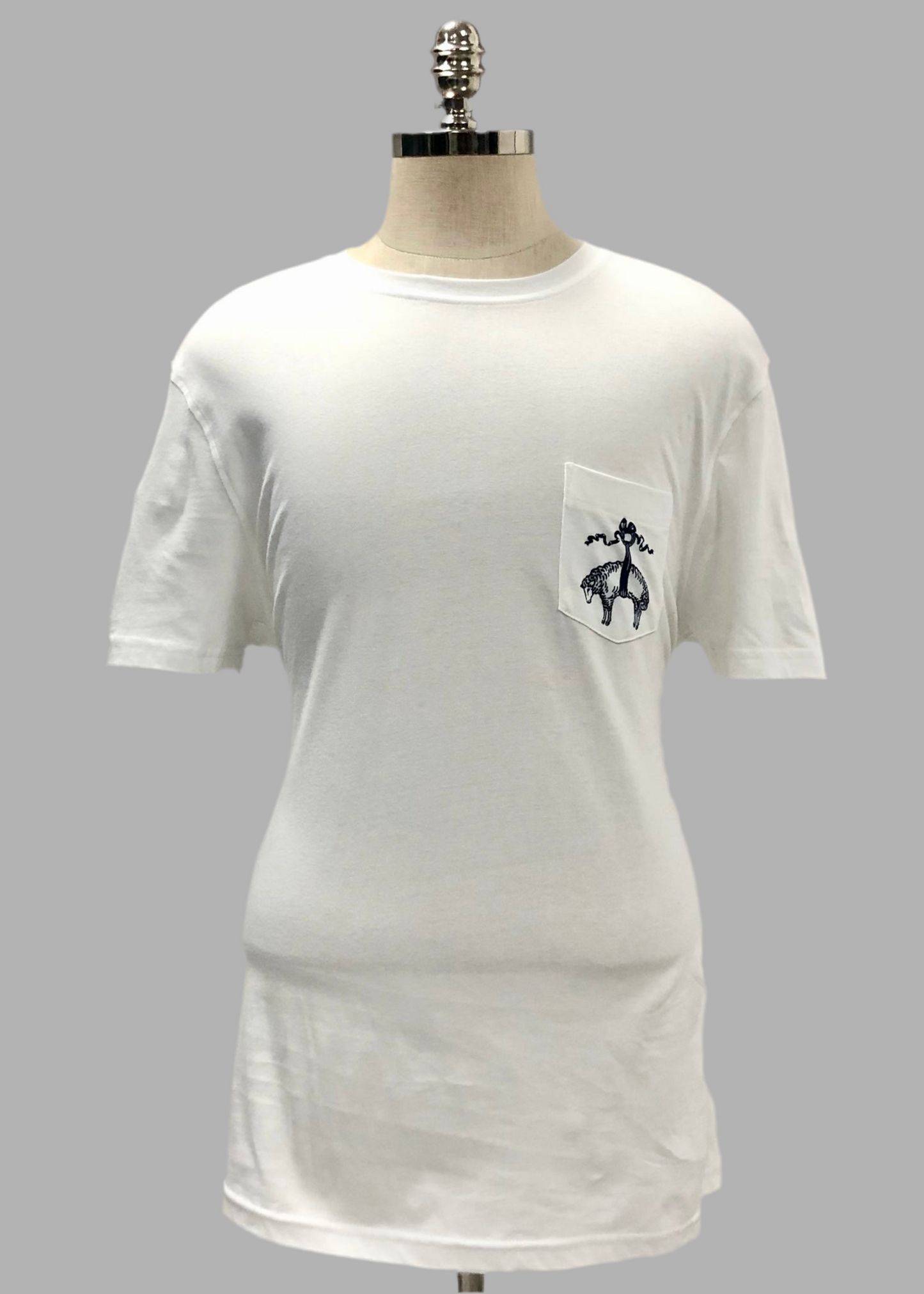 Camiseta cuello redondo Brooks Brothers 🐑 color blanco y logo en azul navy Talla L