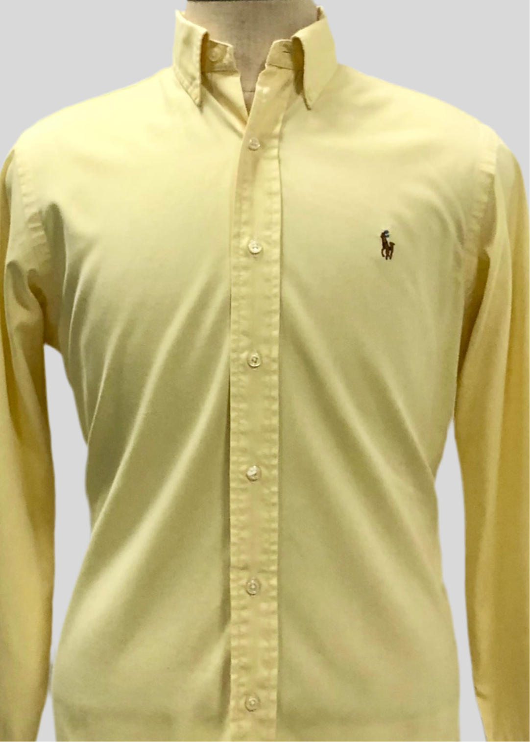 Camisa de botones Polo Ralph Lauren 🏇🏼 en color amarillo claro Talla M Entalle Clásico