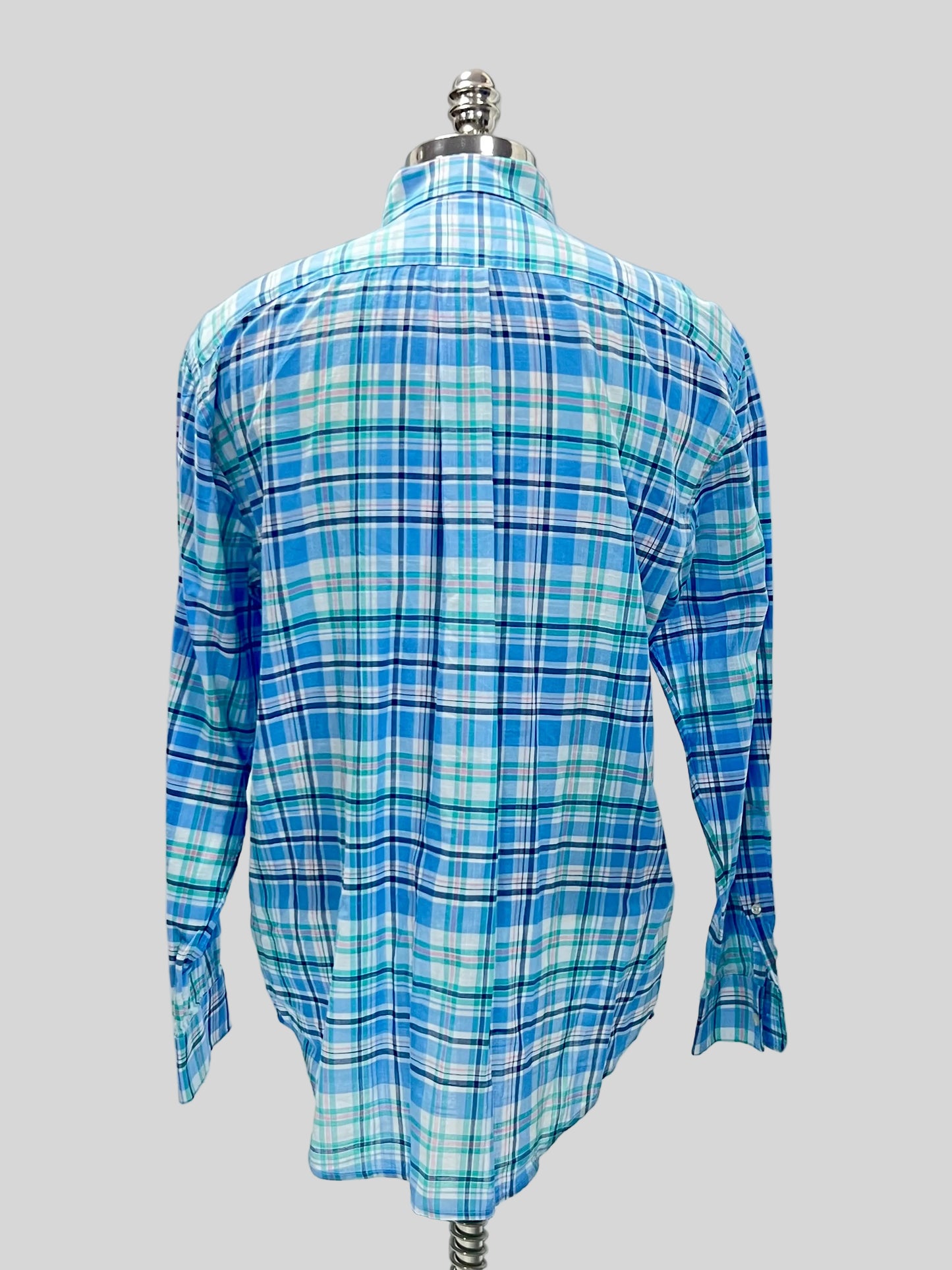 Camisa de botones Vineyard Vines 🐳 color blanco de cuadros en verde, celeste y azul Talla M Entalle Clásico