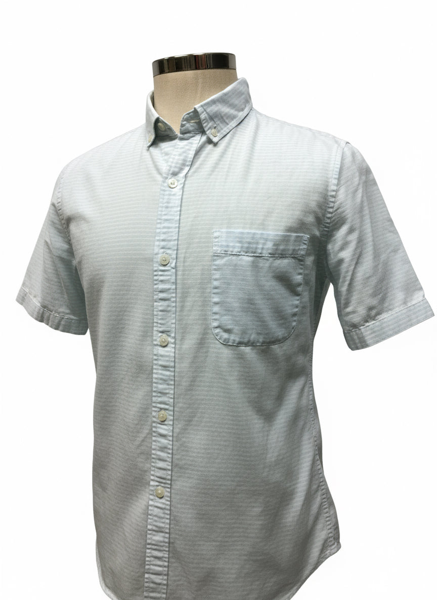 Camisa de botones Vineyard Vines 🐳 con patrón de rayas en color celeste claro y blanco Talla M Entalle Slim Fit