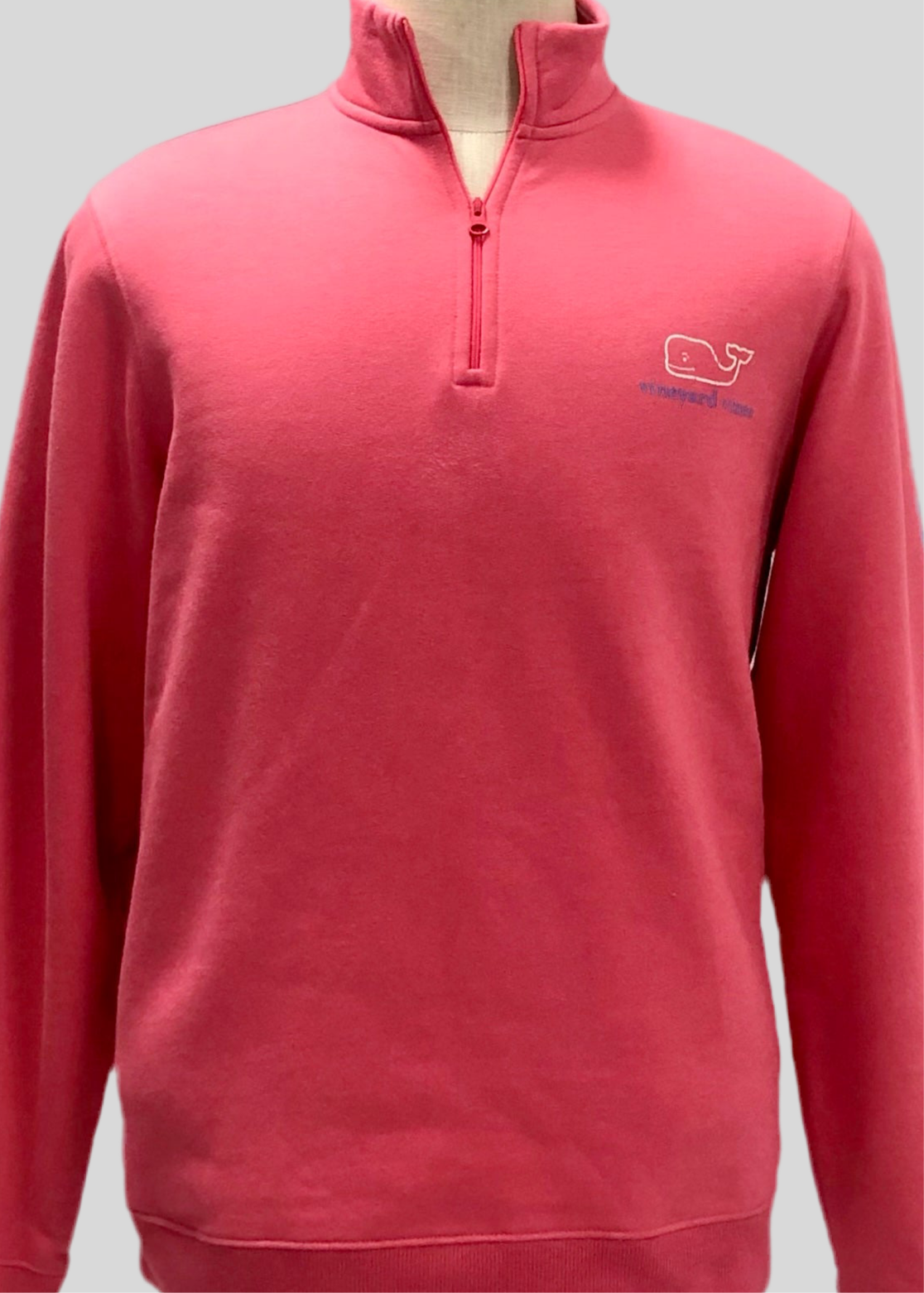 Sueter Jersey Vineyard Vines 🐳 Pima color rosado magenta con logo en blanco Tela algodón Talla S