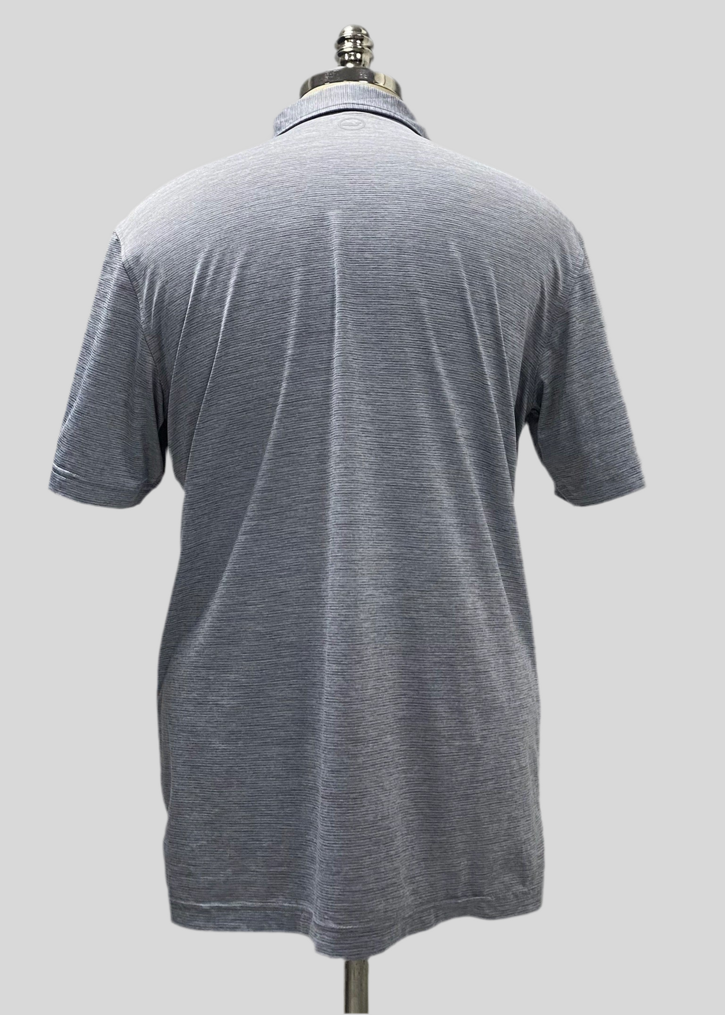 Camiseta Polo Vineyard Vines 🐳 Performance con rayas en gris claro y blanco Talla M Entalle Regular