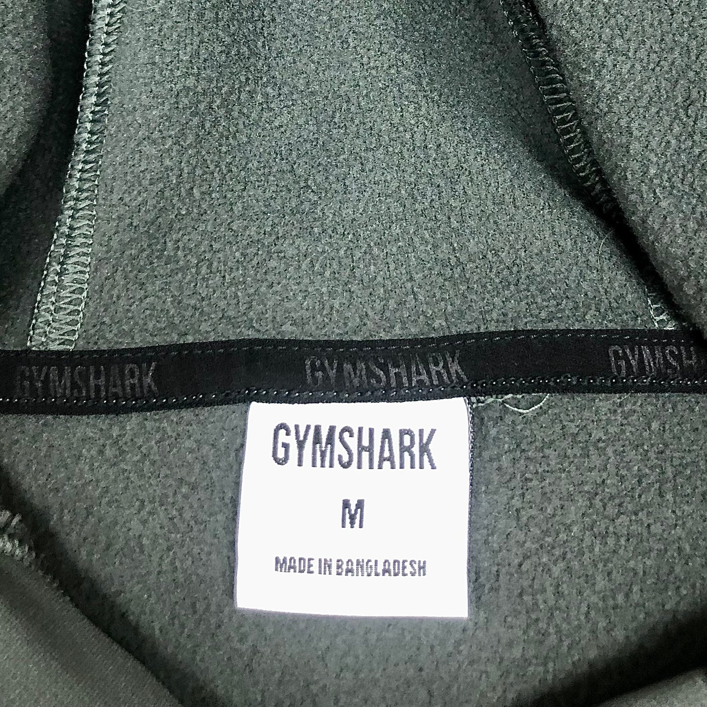 Sudadera Hoodie con capucha Gymshark 🏋🏽 color gris reflectante Talla M