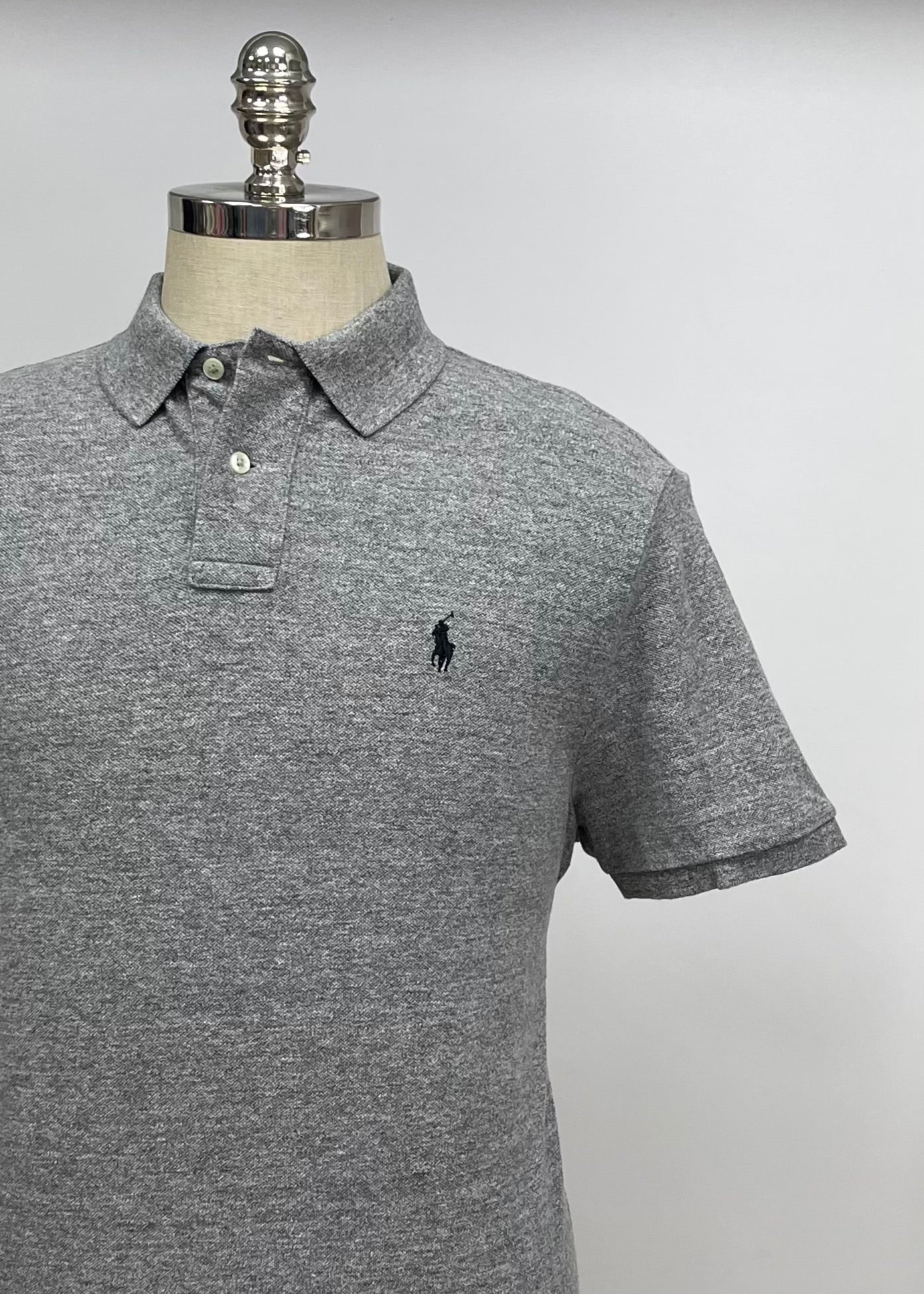 Camiseta Polo Ralph Lauren 🏇🏼color gris Talla XL Entalle Custom Slim Fit