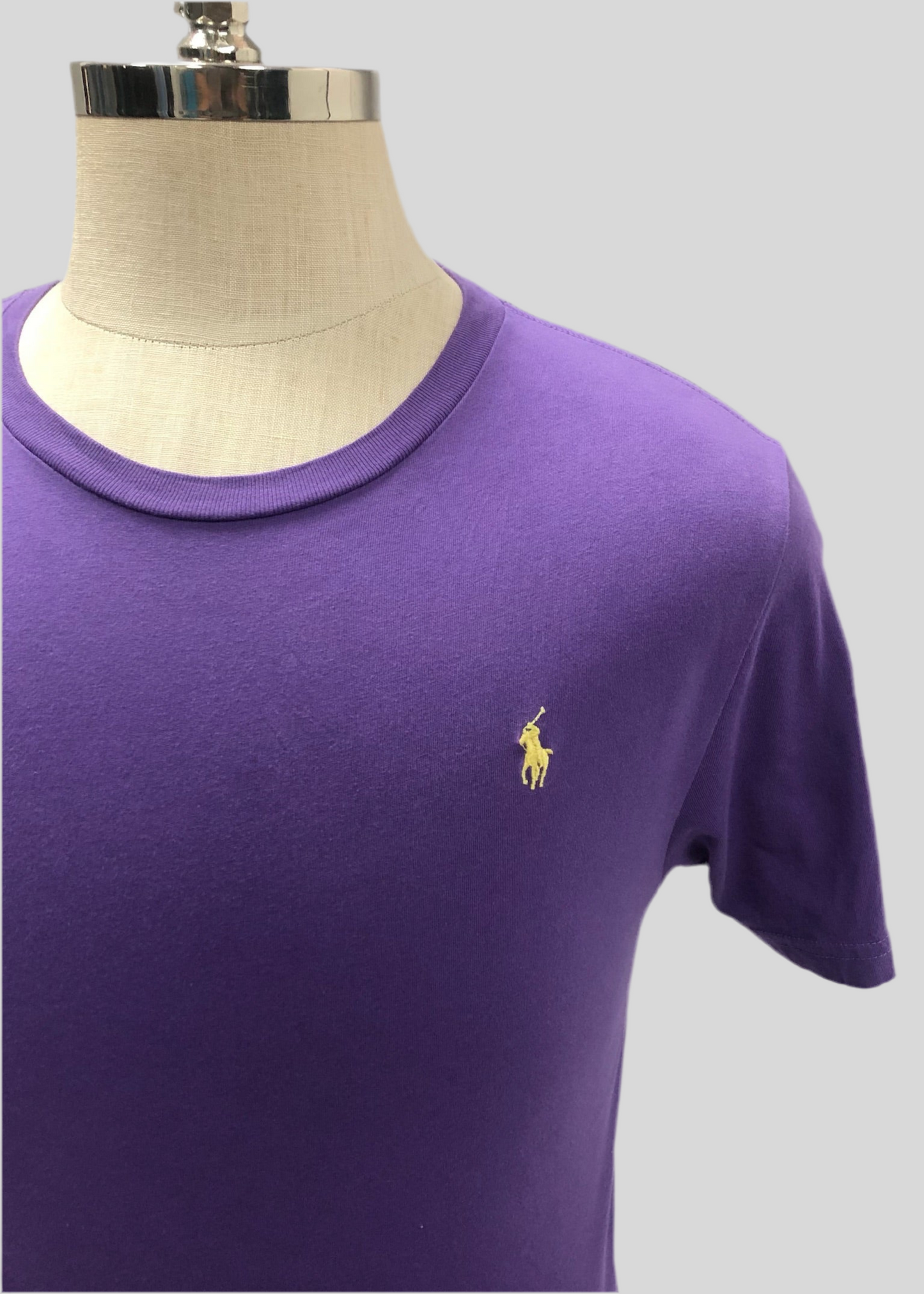 Camiseta cuello redondo de niño Ralph Lauren 🏇🏼 Color morado Talla L (14-16) Entalle Regular (ver descripción)
